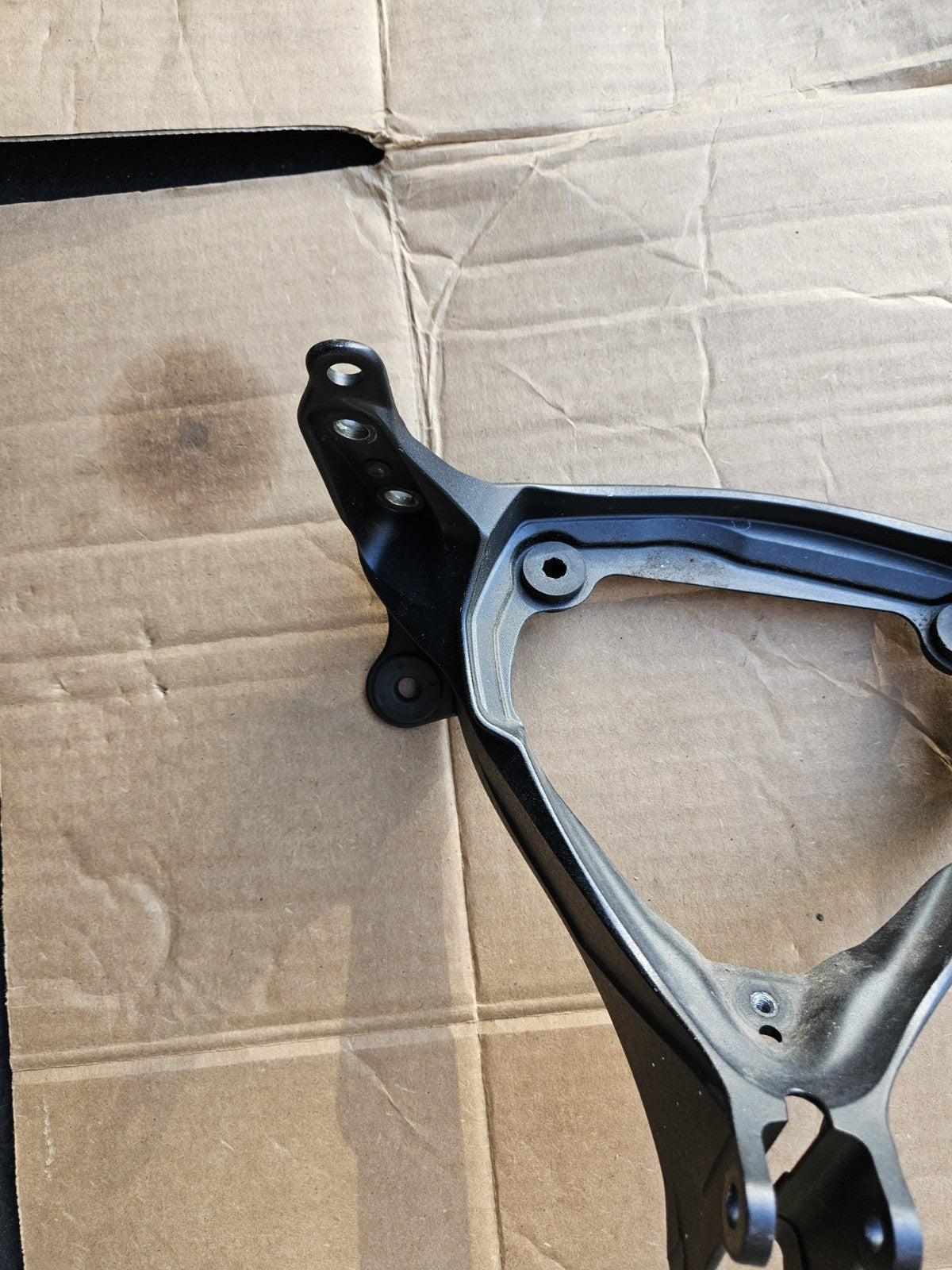 09-16 2009 2016 Suzuki Gsxr 1000 Front Upper Stay Gauge Fairing Bracket Oem D37