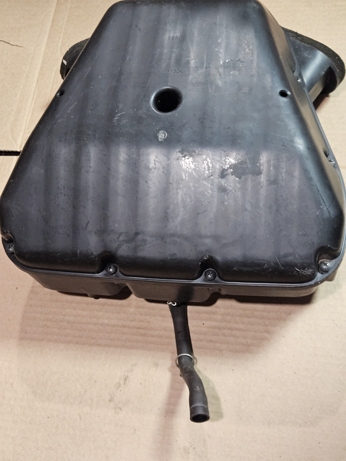 2008-2021 Suzuki Hayabusa GSX1300R Motorcycle Air Intake Box Airbox OEM Assembly