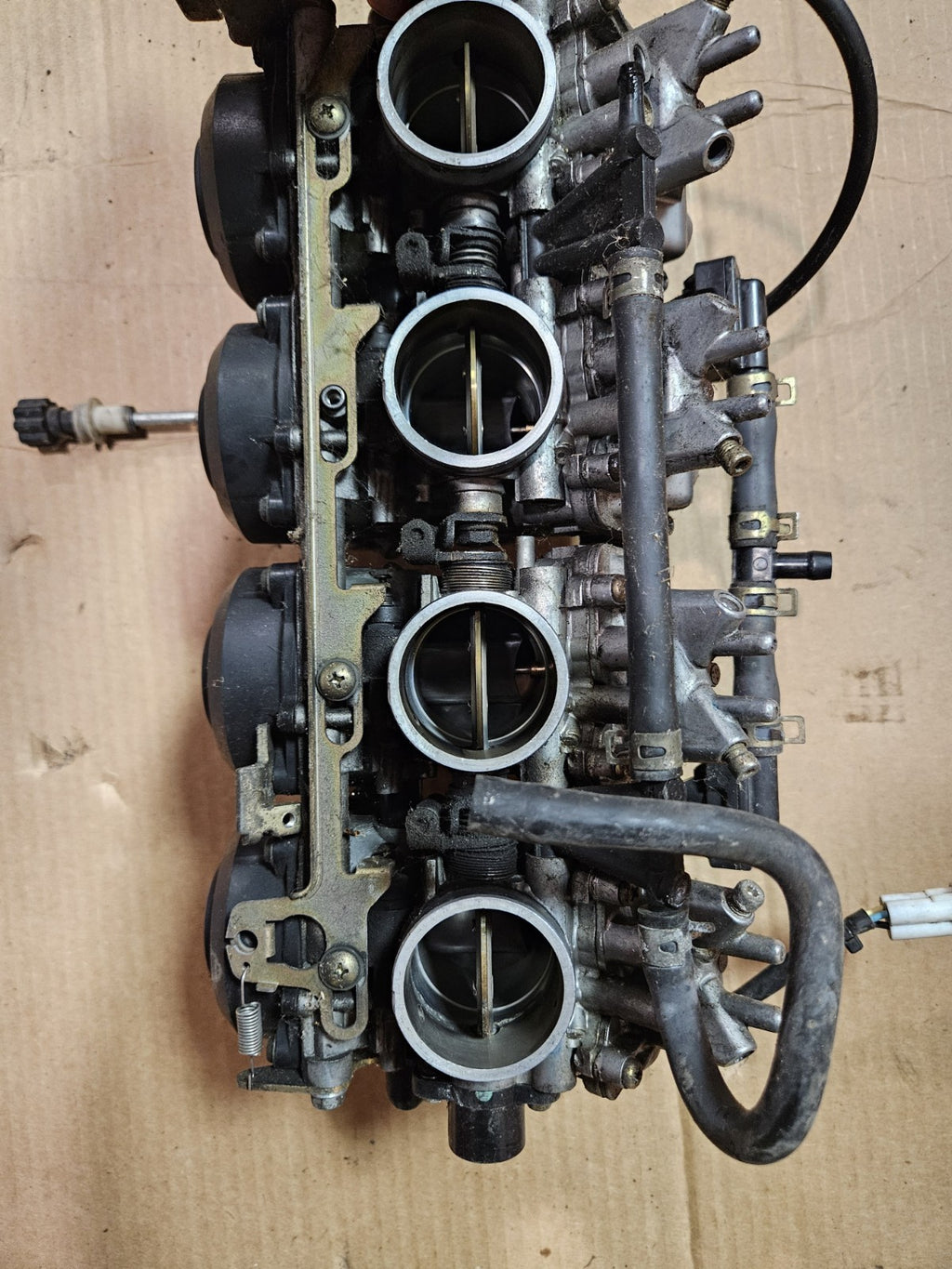 99 00 01 02 YAMAHA YZFR6 YZF R6 OEM carburetor carbs throttle bodies