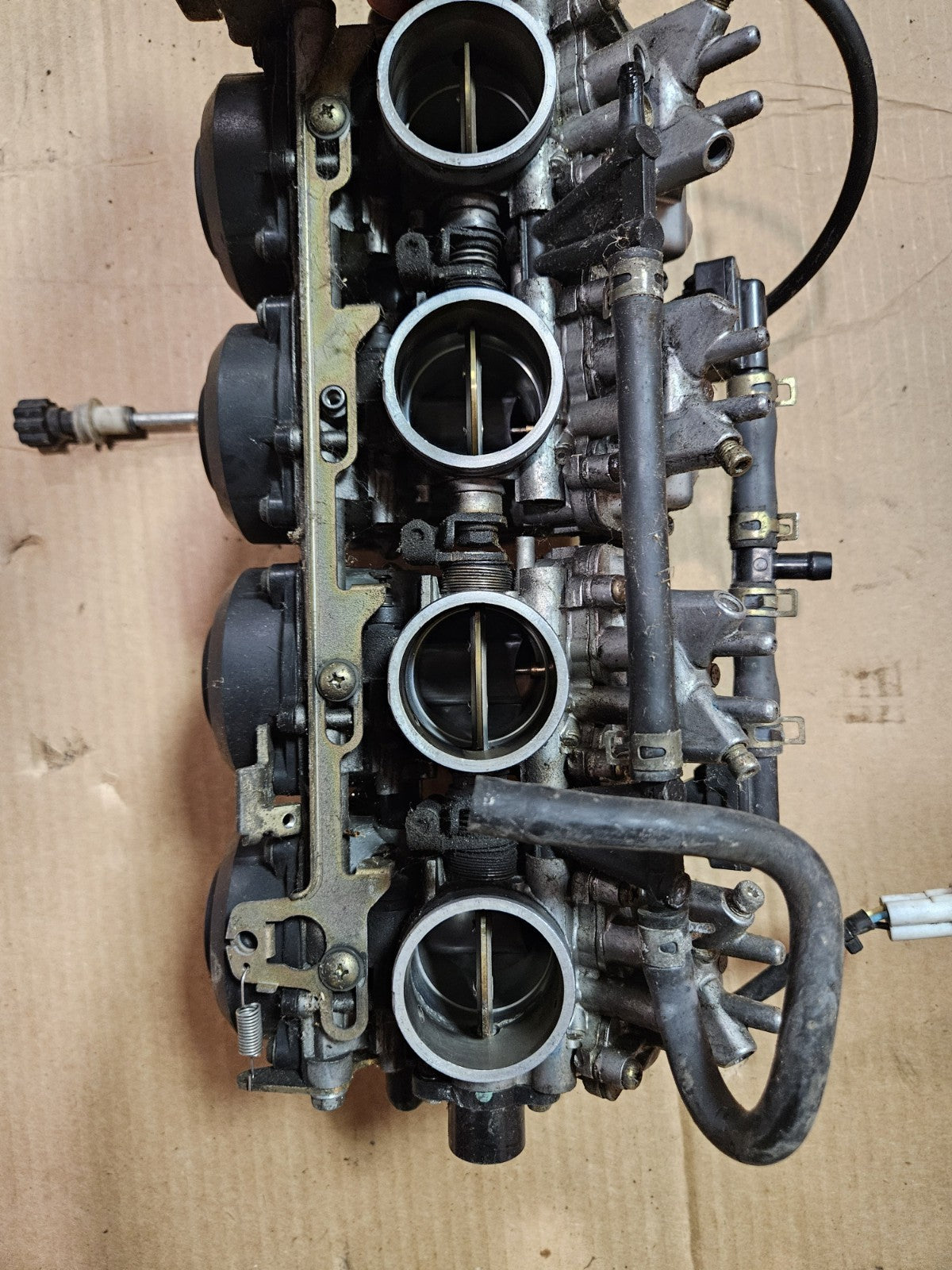 99 00 01 02 YAMAHA YZFR6 YZF R6 OEM carburetor carbs throttle bodies