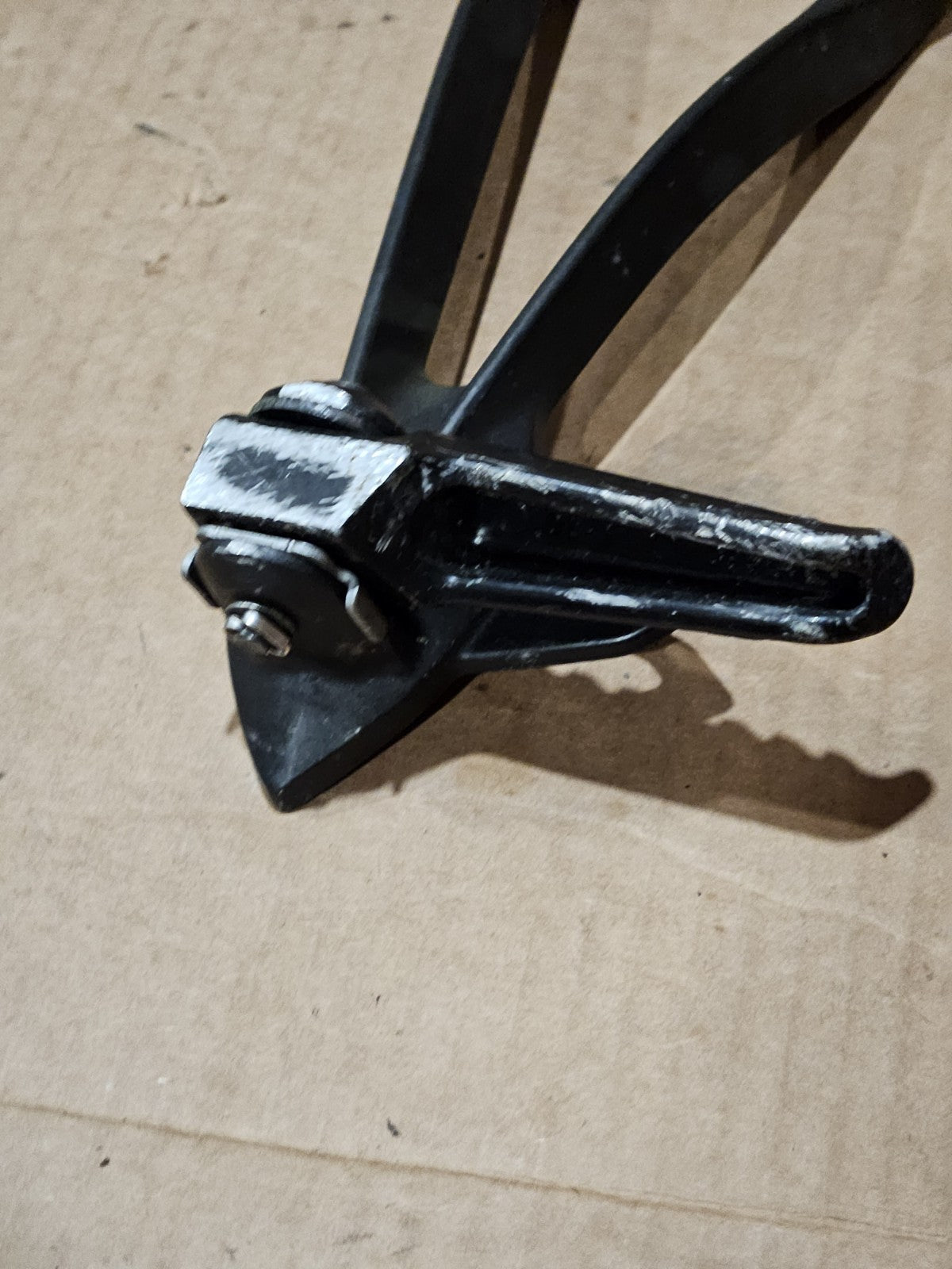 13-18 ZX6R 636 REAR BACK GENUINE OEM PASSENGER FOOT PEG PEGS LEFT RIGHT BRACKET