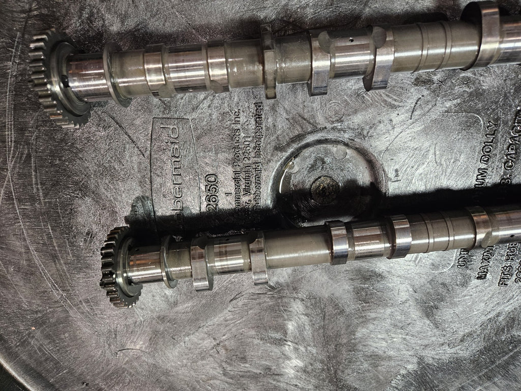 15-19 2015 BMW S1000RR Motor Engine OEM Cylinder Head 11127713134-06