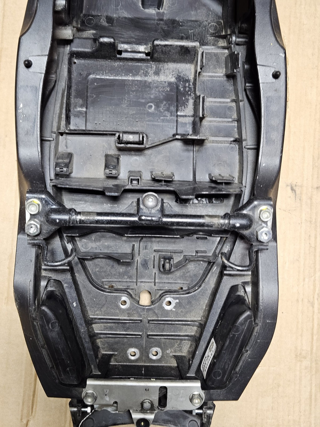 08-16 2011 CB1000R REAR SUBFRAME BACK SUB FRAME TAIL BACK SEAT UNDERTAIL OEM