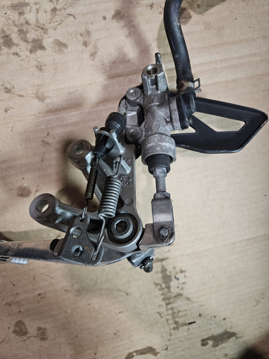 01-03 Suzuki GSXR600 GSXR750 K1-K3 Genuine OEM Right Rearset Footpeg Brake Pedal