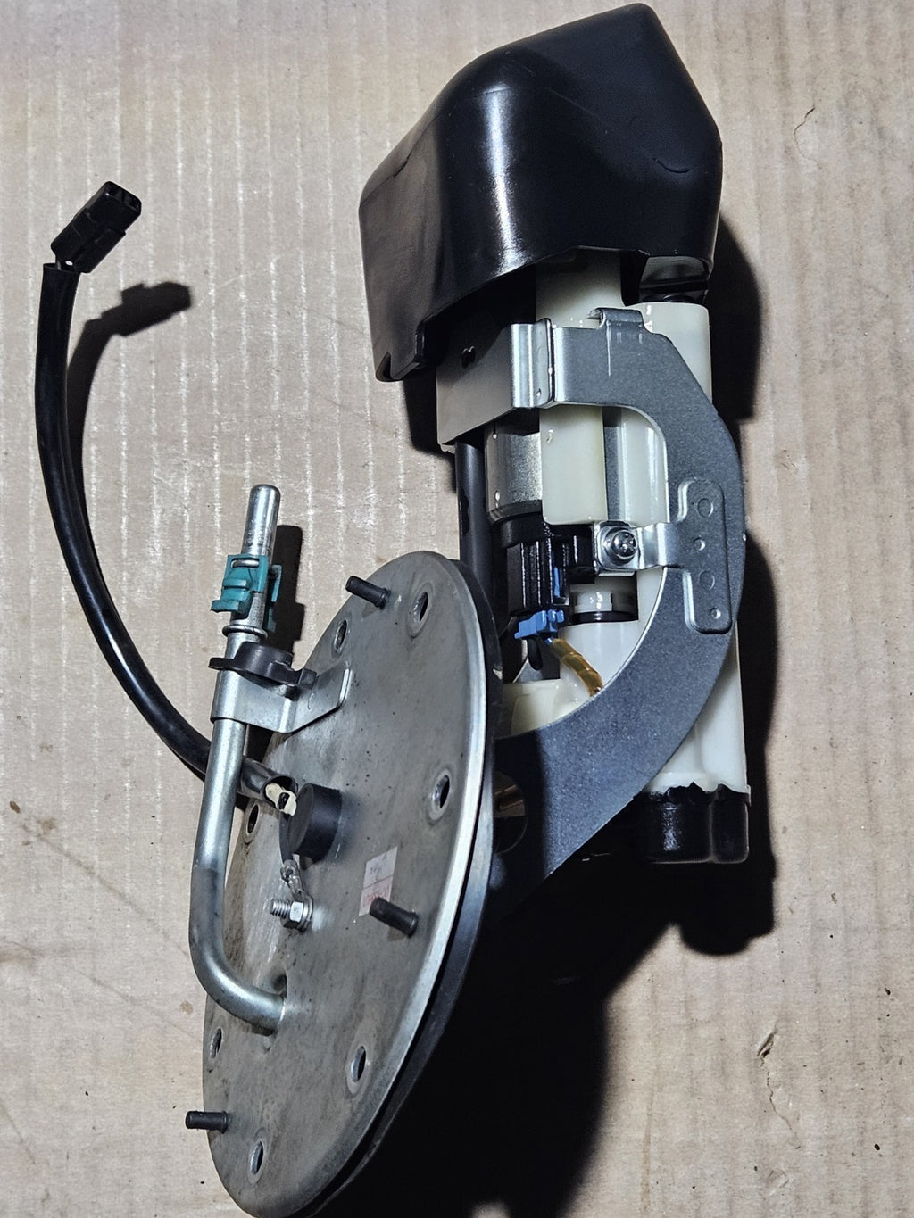 2011-2016 HONDA CB1000r OEM FUEL PUMP FUEL SENDER ASSEMBLY CLEAN RUNNING