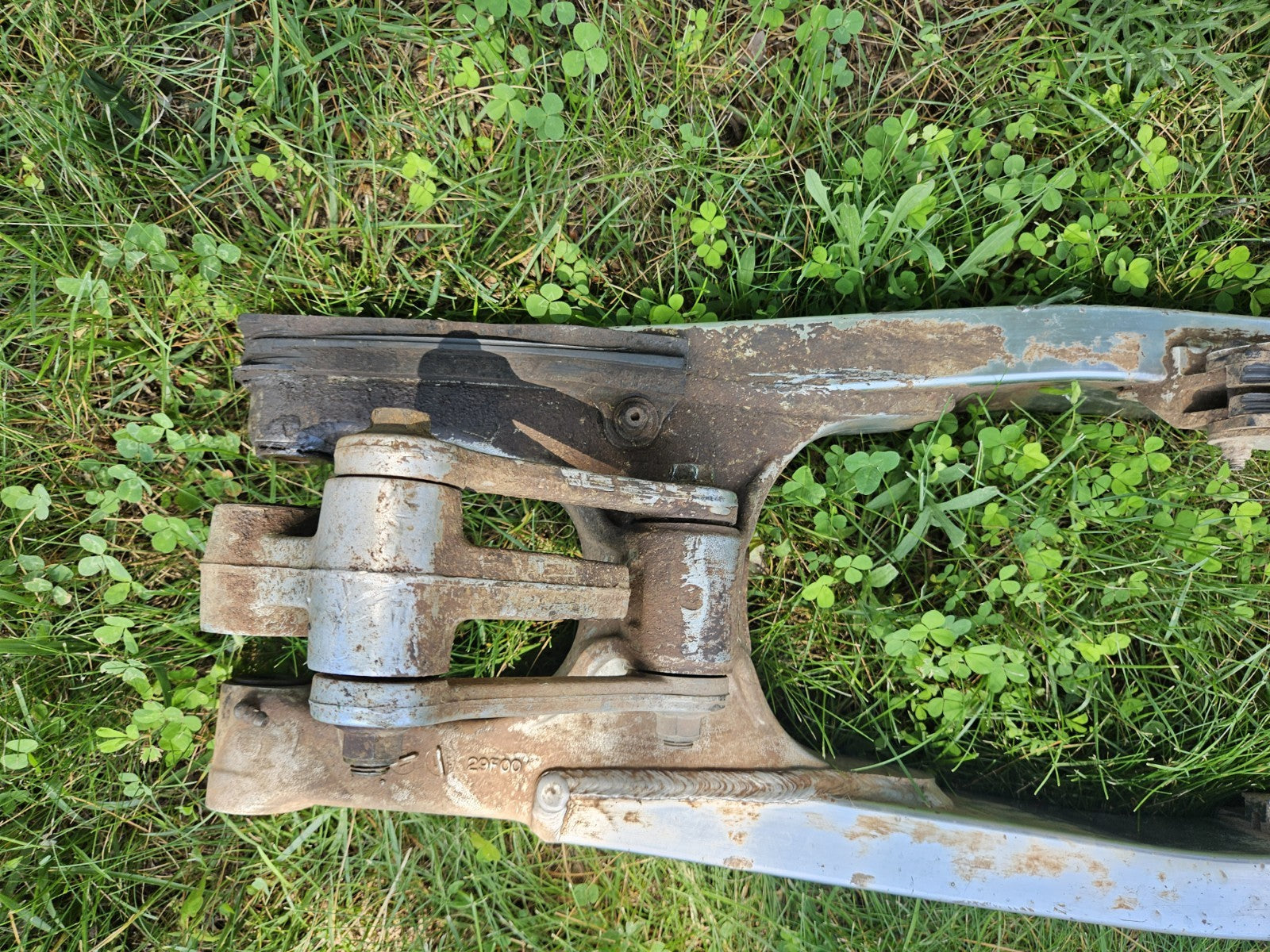 00-23 SUZUKI DRZ 400E DRZ 400 OEM SWINGARM LOWER LINKAGE LINKS