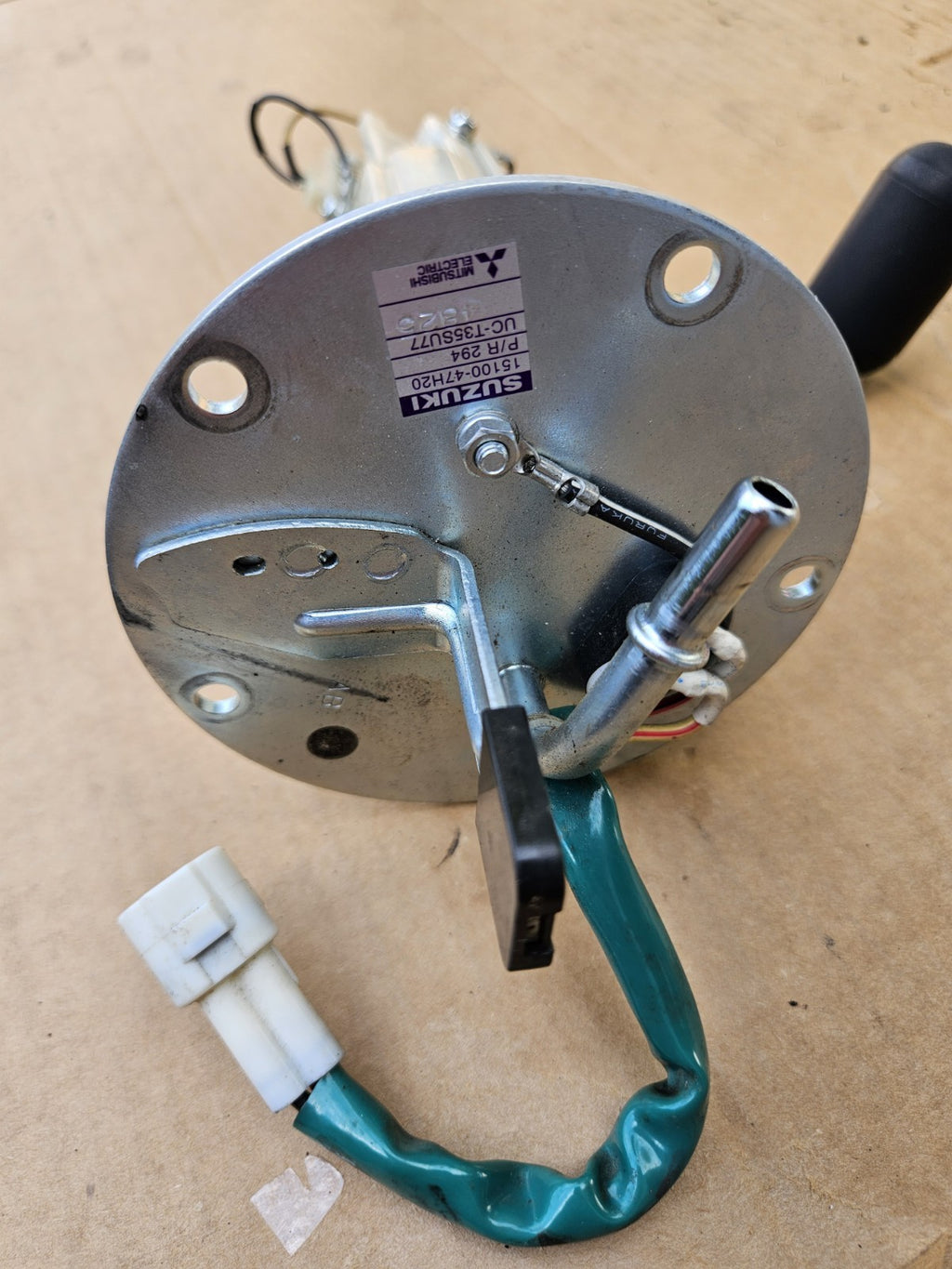 2015 Suzuki GSXR1000 fuel pump, gas tank pump