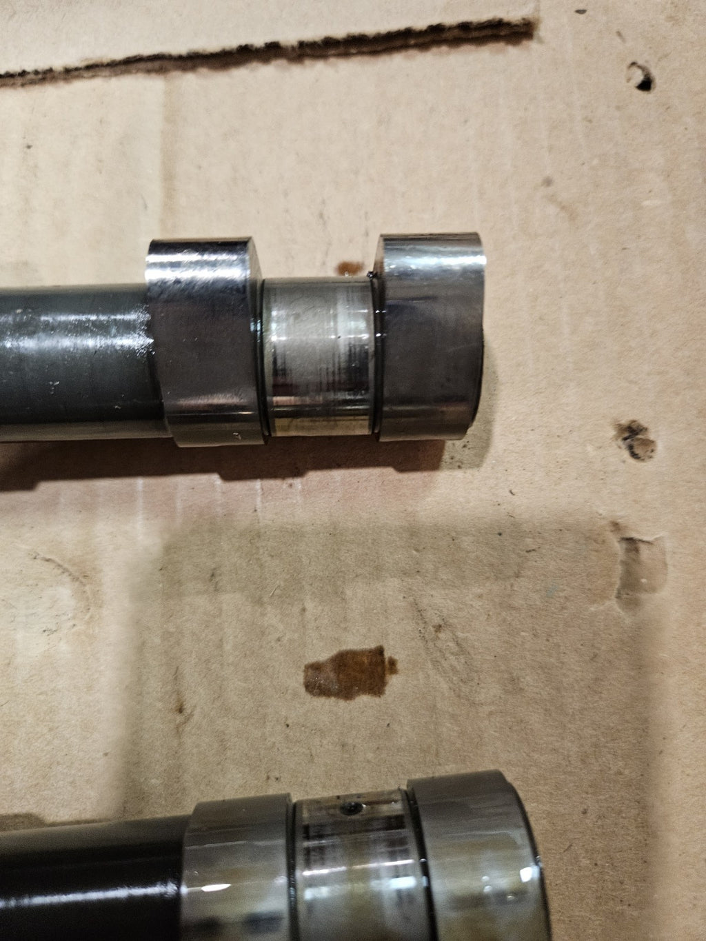 2001 Yamaha YZFR6 YZF R6 Cylinder Head Camshafts Retainer Cover Valves