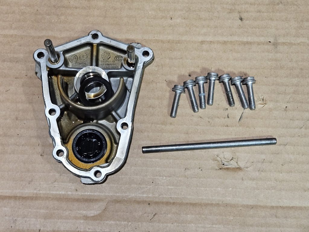 09 10 11 12 13 14 15 16 17 BMW S1000RR ENGINE MOTOR CRANK OEM TIMING CHAIN COVER