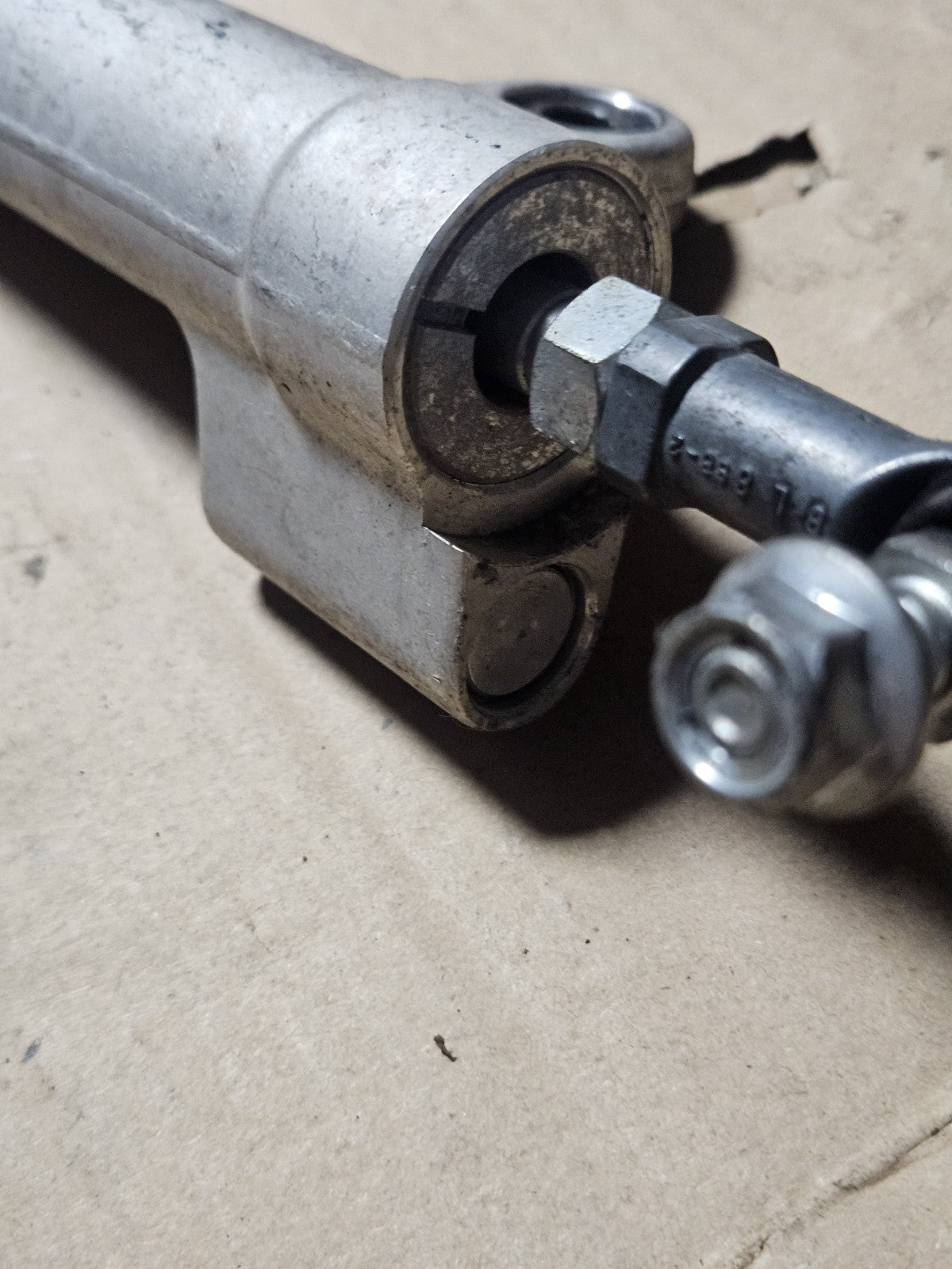 08-12 2009 Suzuki Hayabusa GSX1300R OEM steering stabilizer steering damper