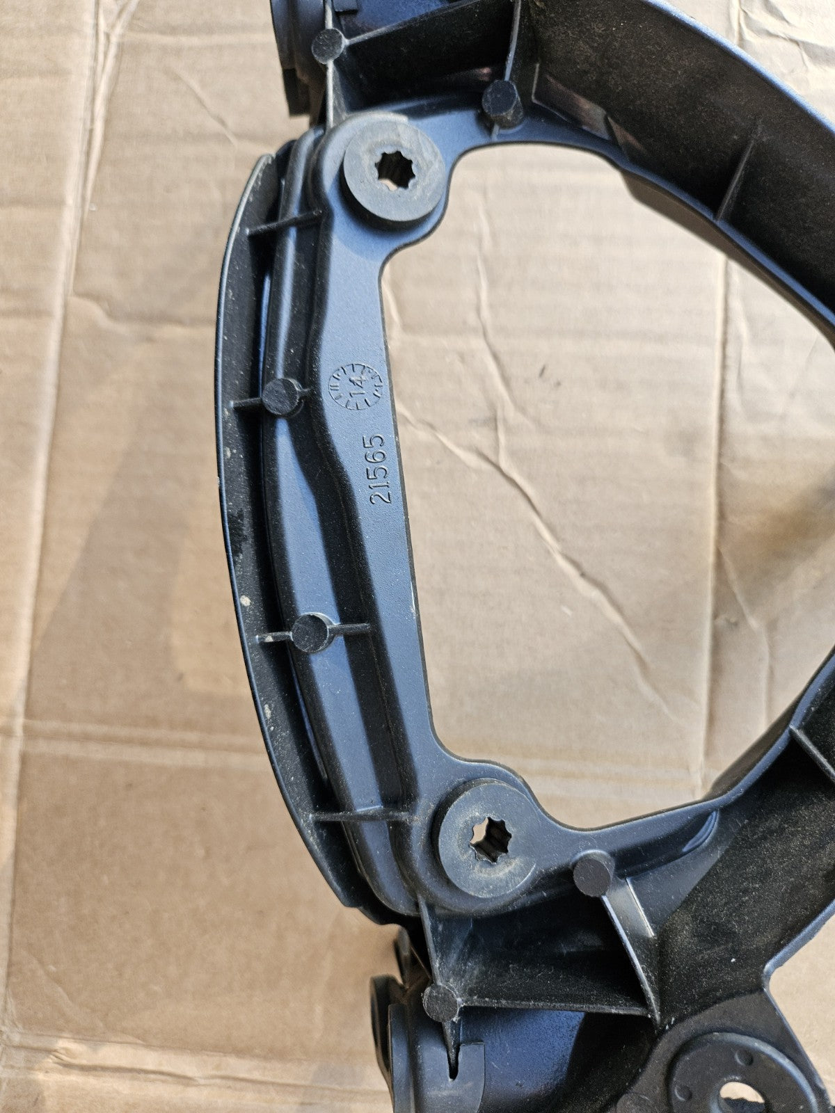 09-16 2009 2016 Suzuki Gsxr 1000 Front Upper Stay Gauge Fairing Bracket Oem D37