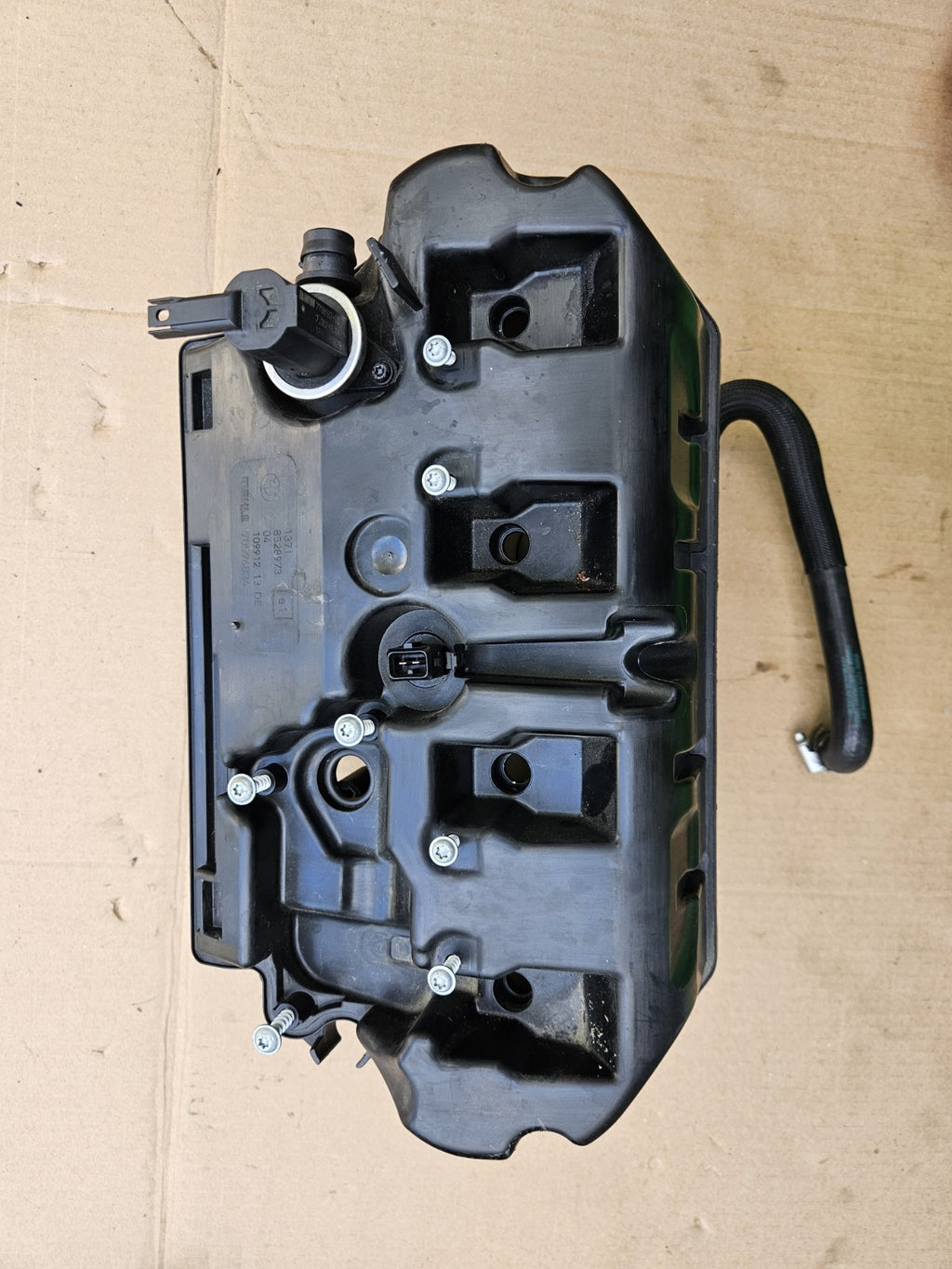 15-18 BMW S1000RR Intake Air Box Filter Cleaner 8528973 OEM Air Box