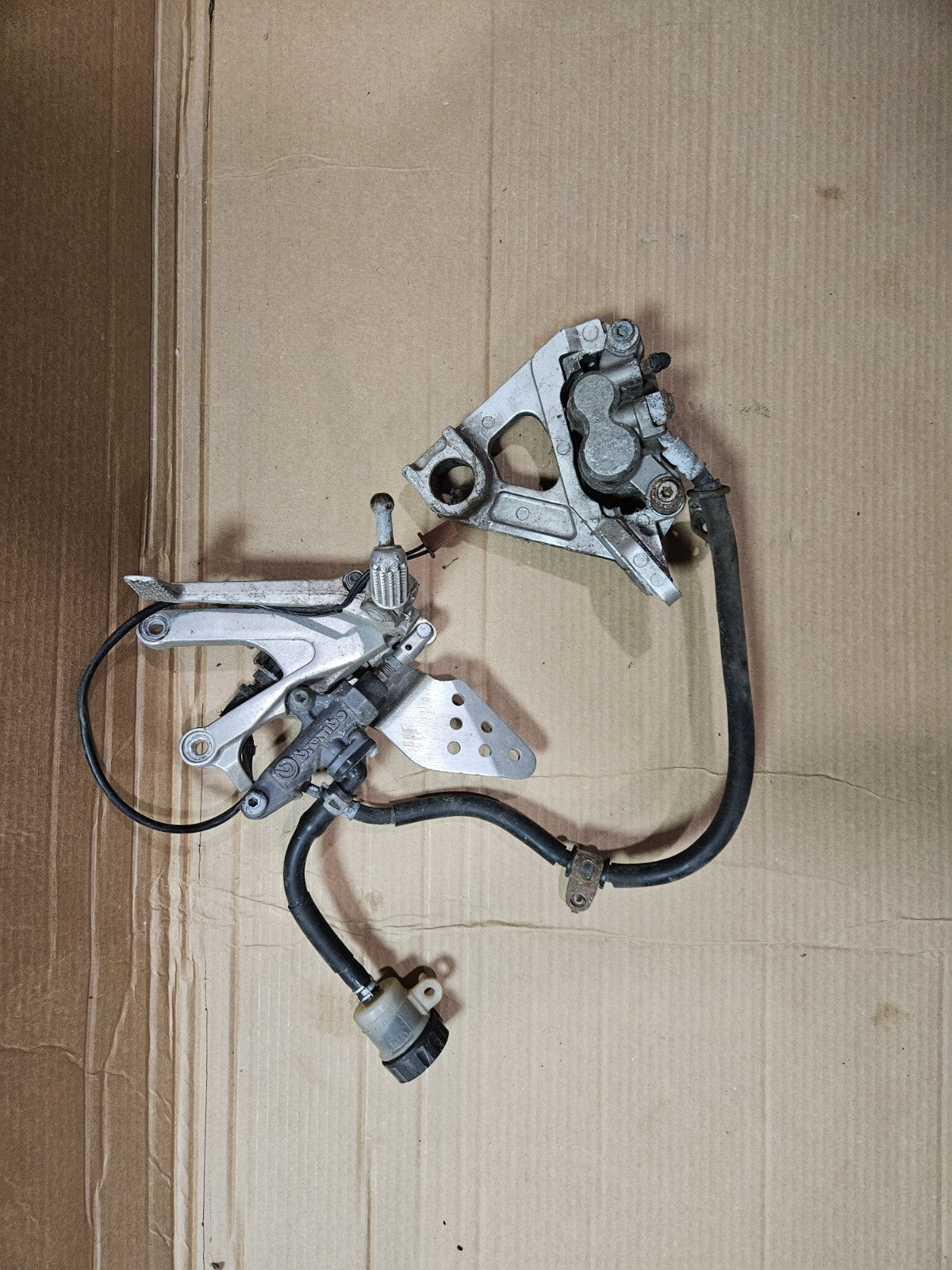1999-2002 Yamaha YZF R6 Right Rearset Brake Caliper Lever Master Cylinder   OEM
