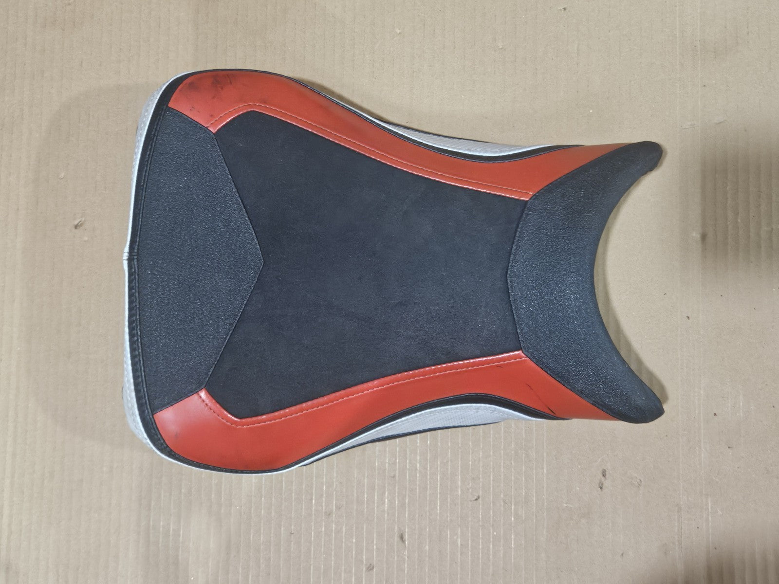 10-19 BMW S1000RR OEM FRONT DRIVERS BENCH SEAT PAD SADDLE PILLION