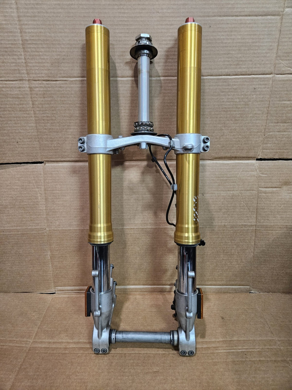 2013 10-14 BMW S1000RR Front Fork Suspension Damper Lower Triple Tree Assembly