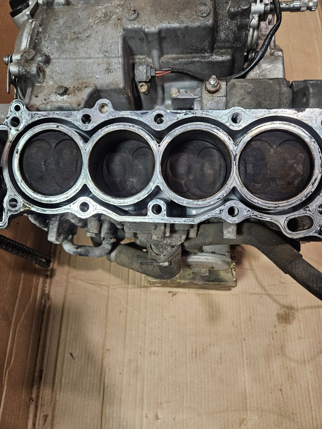 99 00 01 02 YAMAHA YZFR6 YZF-R6 MOTOR ENGINE Bottom End Piston Cylinder Case