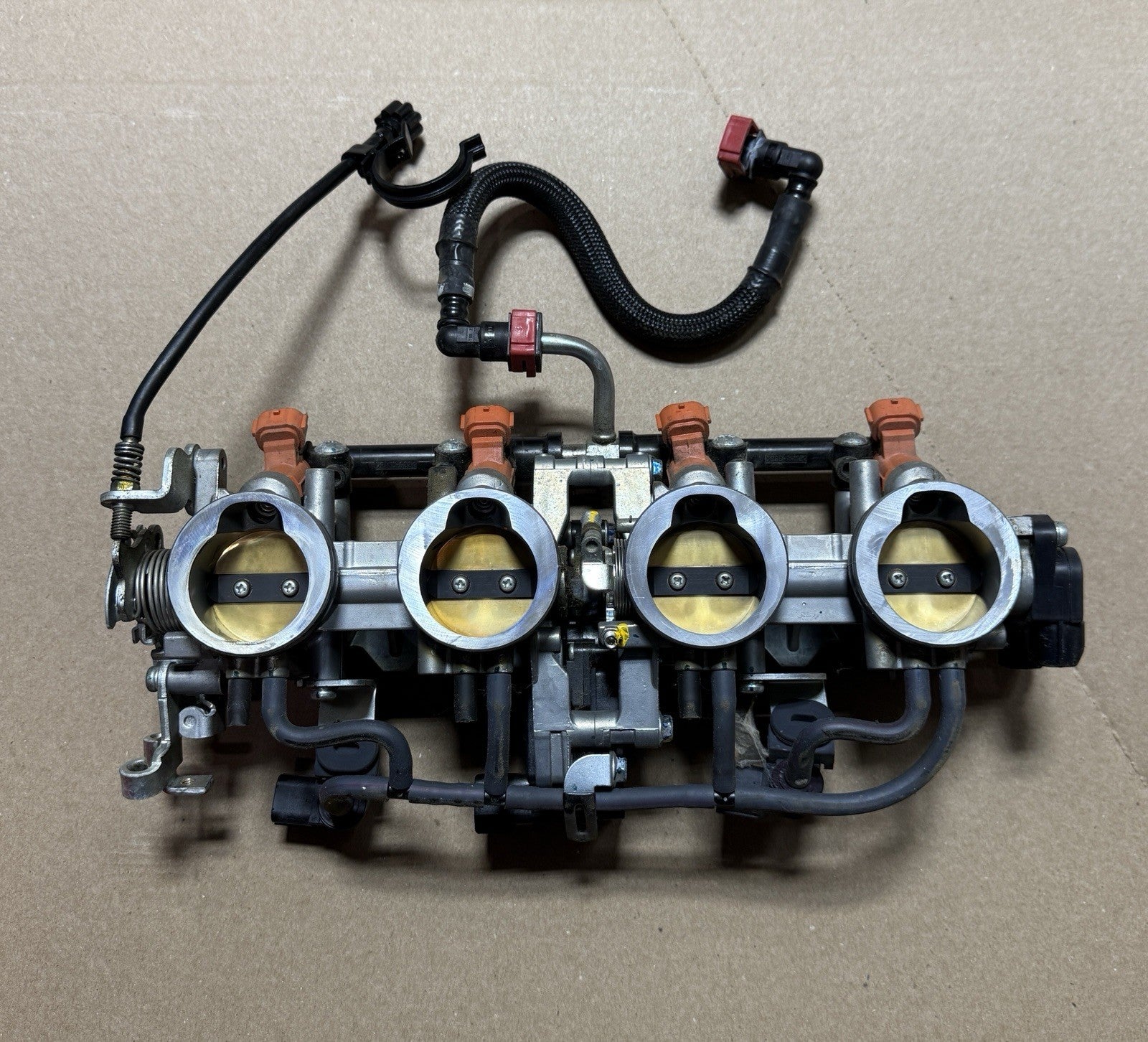 2013-2018 15 Kawasaki Ninja Zx6r Zx636 Abs Main Fuel Injectors / Throttle Bodies