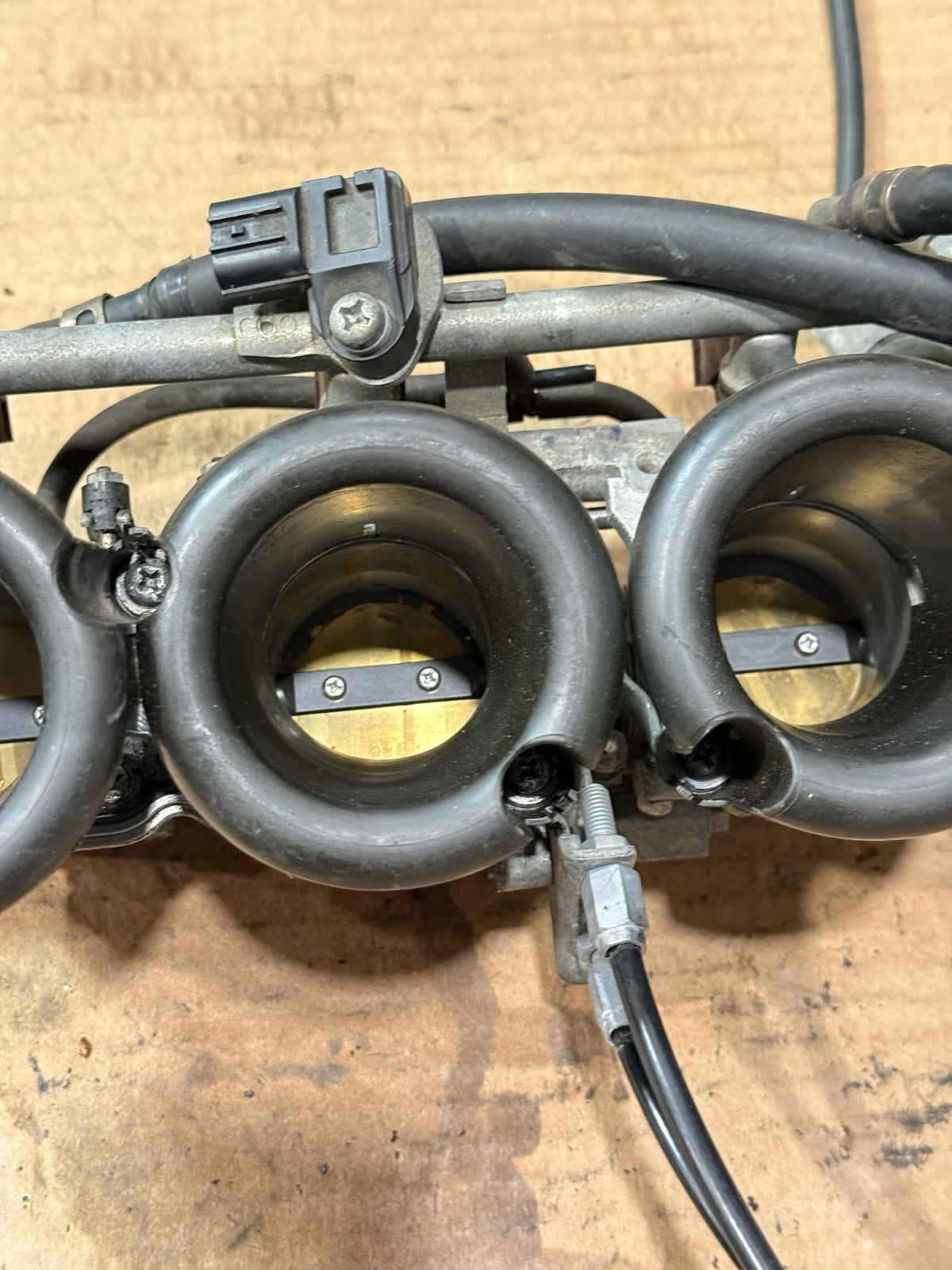 2006 2007 CBR1000RR Cbr 1000 1000RR Throttle Bodies Fuel Injection Injectors Set