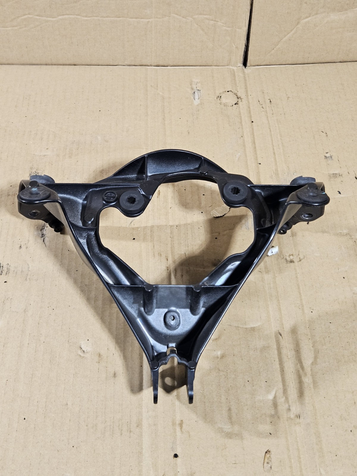 2006 2007 Suzuki GSXR600 Fairing Stay OEM 9446101H00 Genuine Front Bracket6