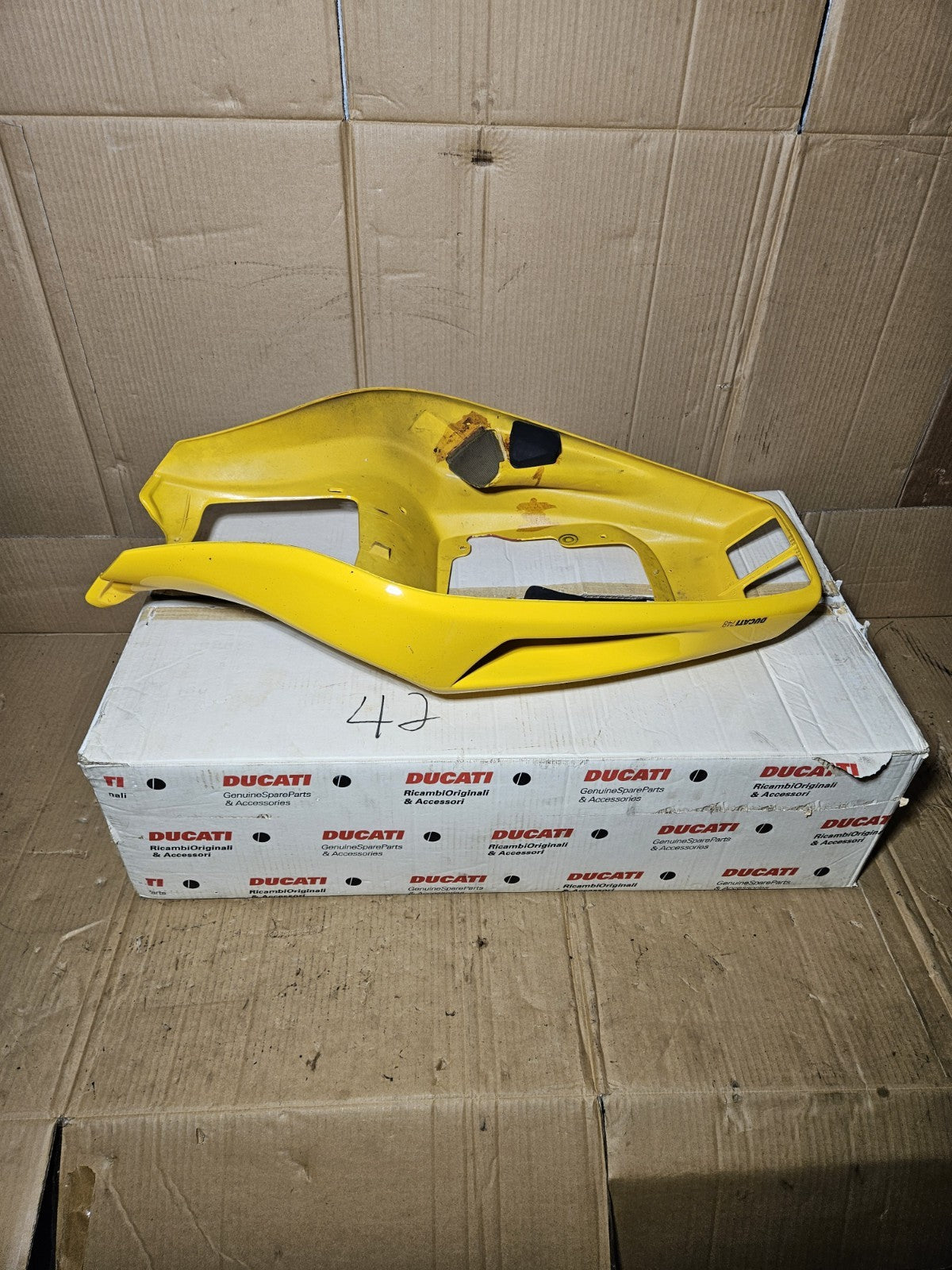 1999-2002 Ducati 748 Yellow Bi-Posto Rear Tail Fairing Seat Cowl Tailpiece OEM10