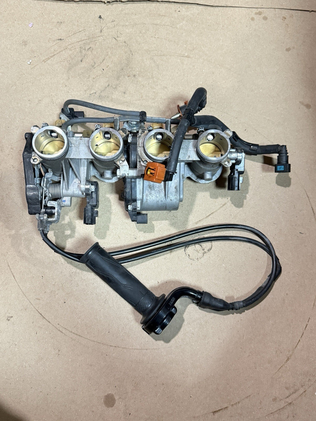 08-16 2009 Yamaha YZF R6 OEM Throttle Body Bodies Fuel Injectors Assembly Set