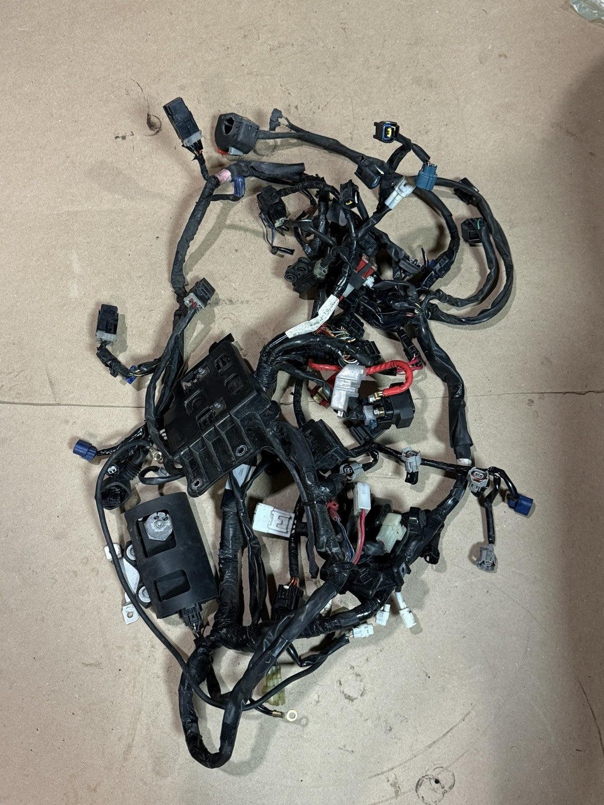 08-16 2009 Yamaha YZF R6 OEM Main Engine Wiring Harness Motor Wire Loom Voltage