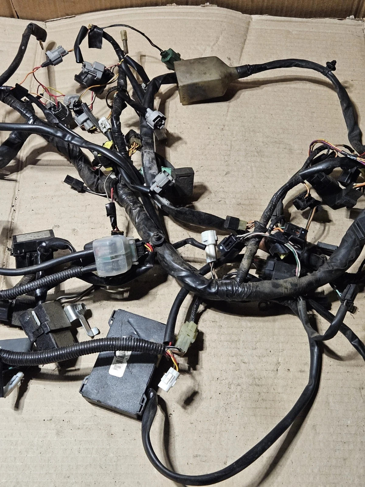 2006-2007 Suzuki GSXR600 GSXR750 K6 K7 OEM Wiring Harness Loom PC3 36610-01H303