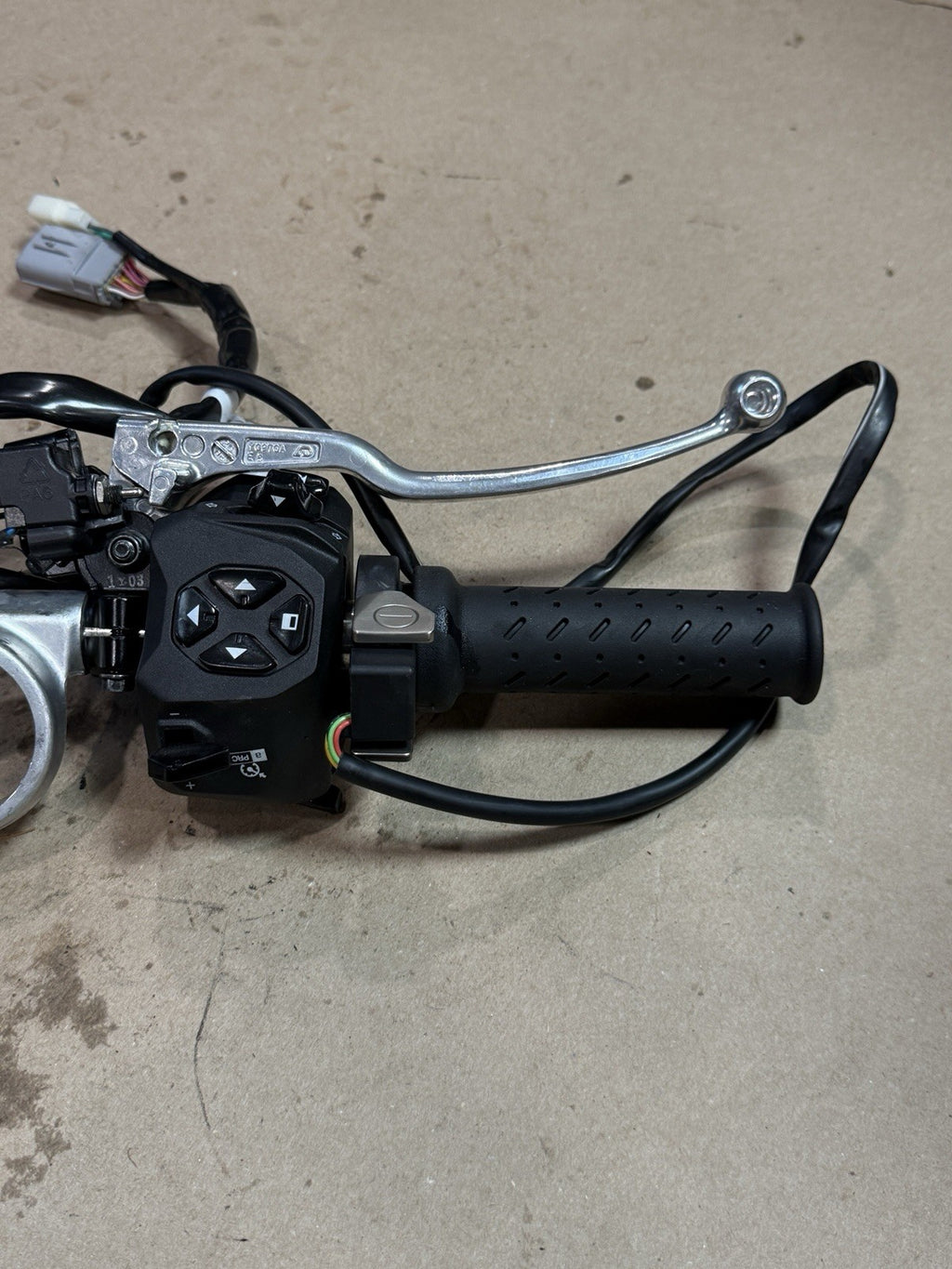 2021-2024 Aprilia RSV4 1100 Genuine OEM Left Clip-On Handlebar w Switches Tested