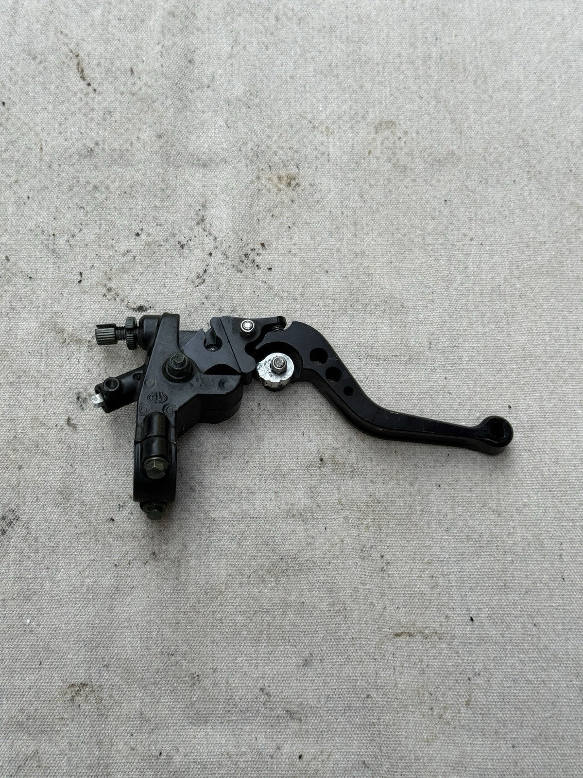 2007-2008 Yamaha YZF-R1 R1 YZFR1 4C8 OEM Clutch Perch Lever Bracket Mount Holder0