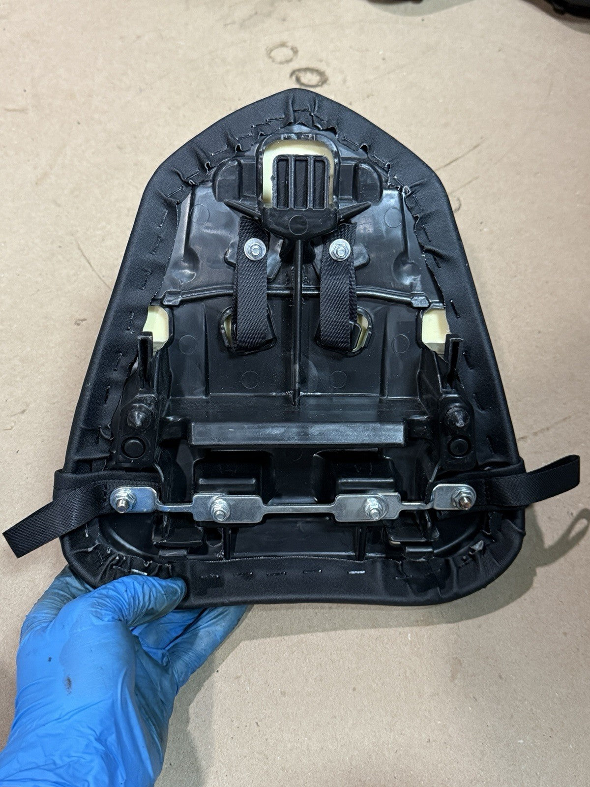 2008-16 Yamaha YZF-R6 OEM Rear Passenger Pillion Seat Assembly New Cover Clean