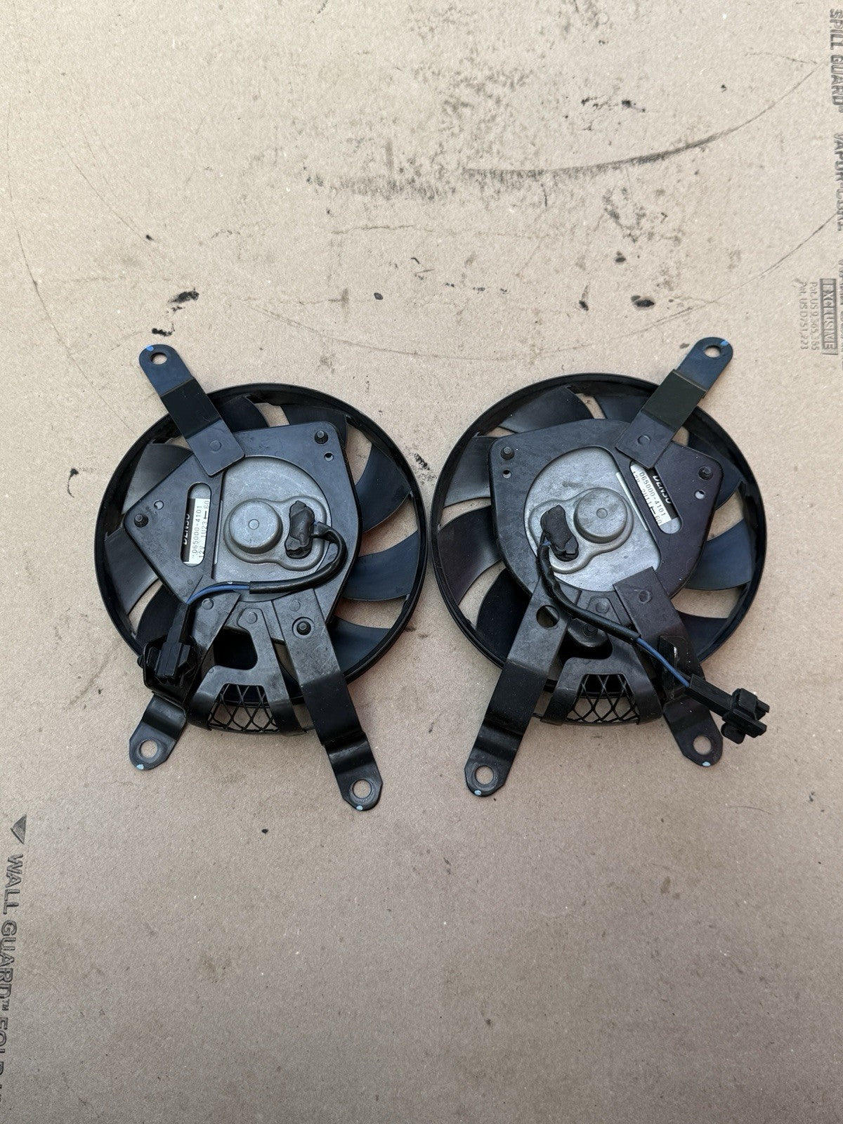17-25 SUZUKI GSXR 1000 RIGHT LEFT SIDE RADIATOR ENGINE COOLING FANS OEM1