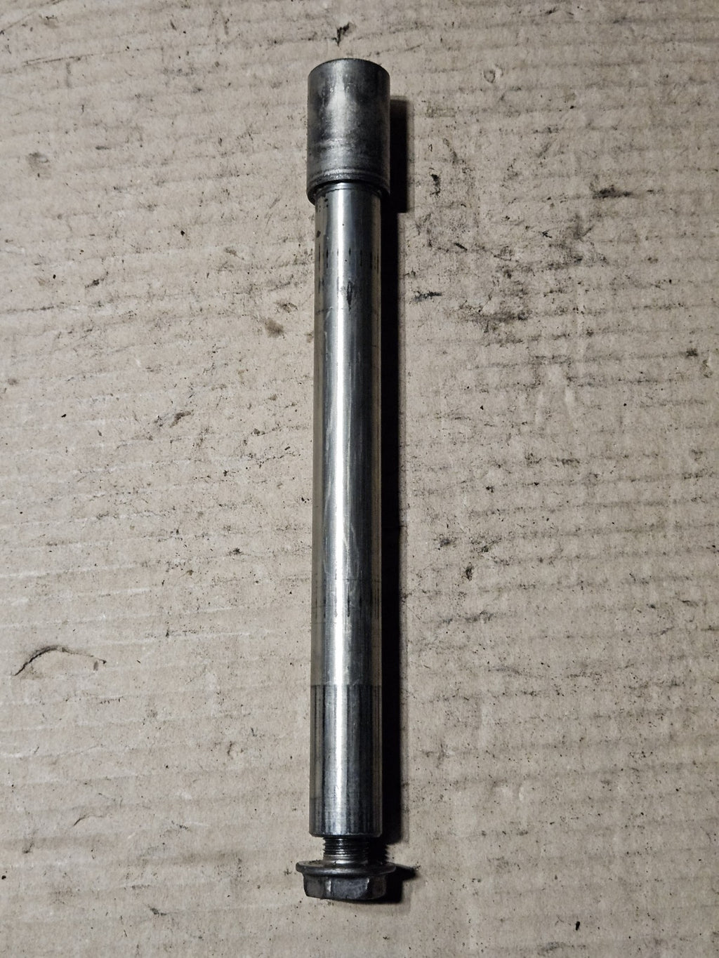 2005-2016 Yamaha YZF-R6 2002-2014 R1 OEM Front Wheel Axle Shaft 2C0-25181-00-001