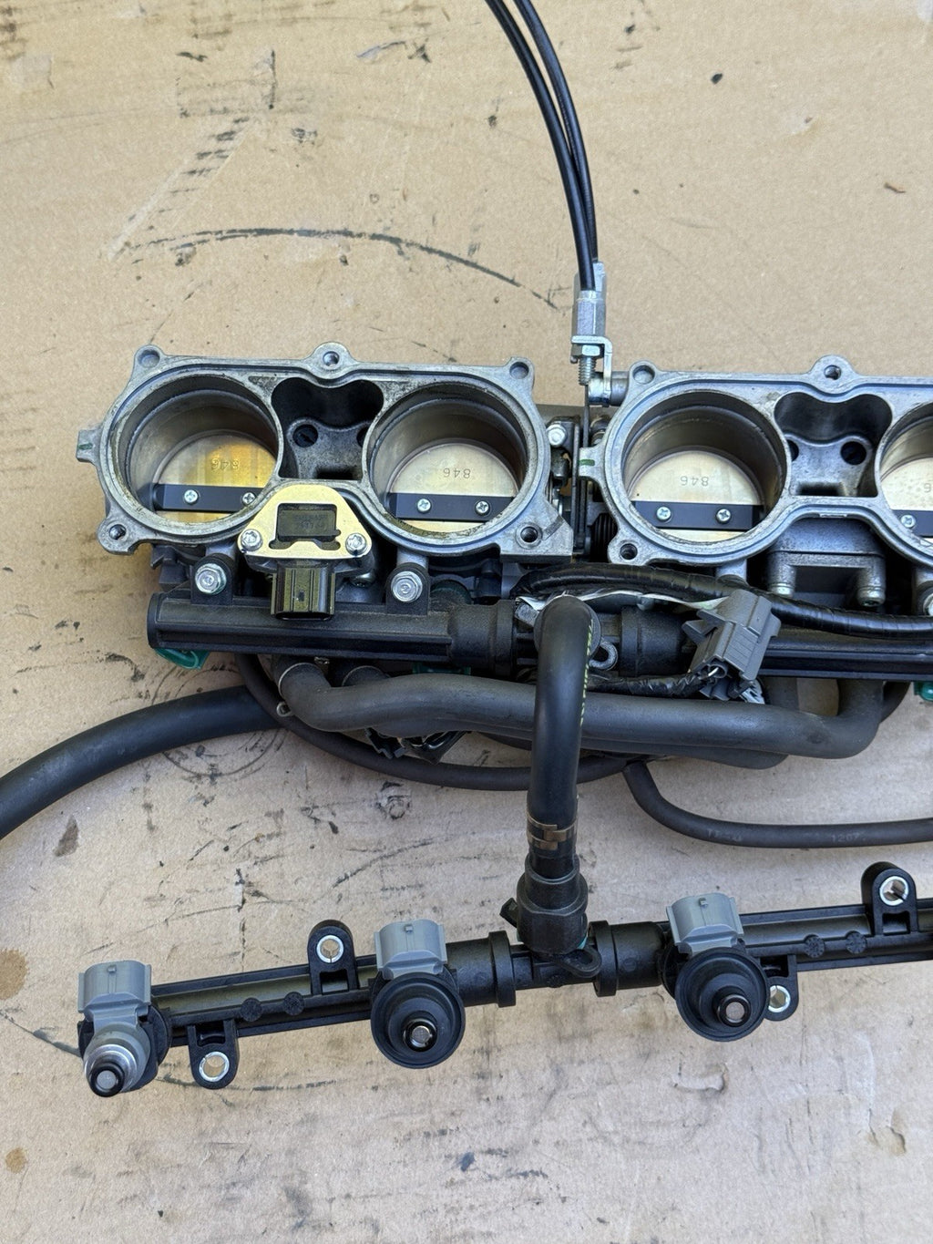 2008-2016 Honda CBR1000RR OEM Throttle Body Bodies Fuel Injectors 16460-MFL-0032