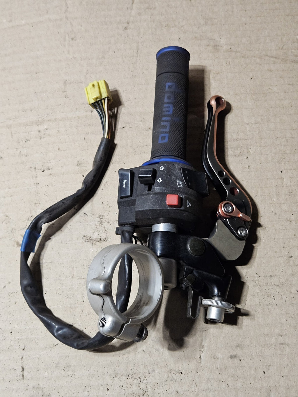 2006-2007 Suzuki GSXR600 GSXR750 OEM Left Clip On Handlebar Switch 56151-01H015