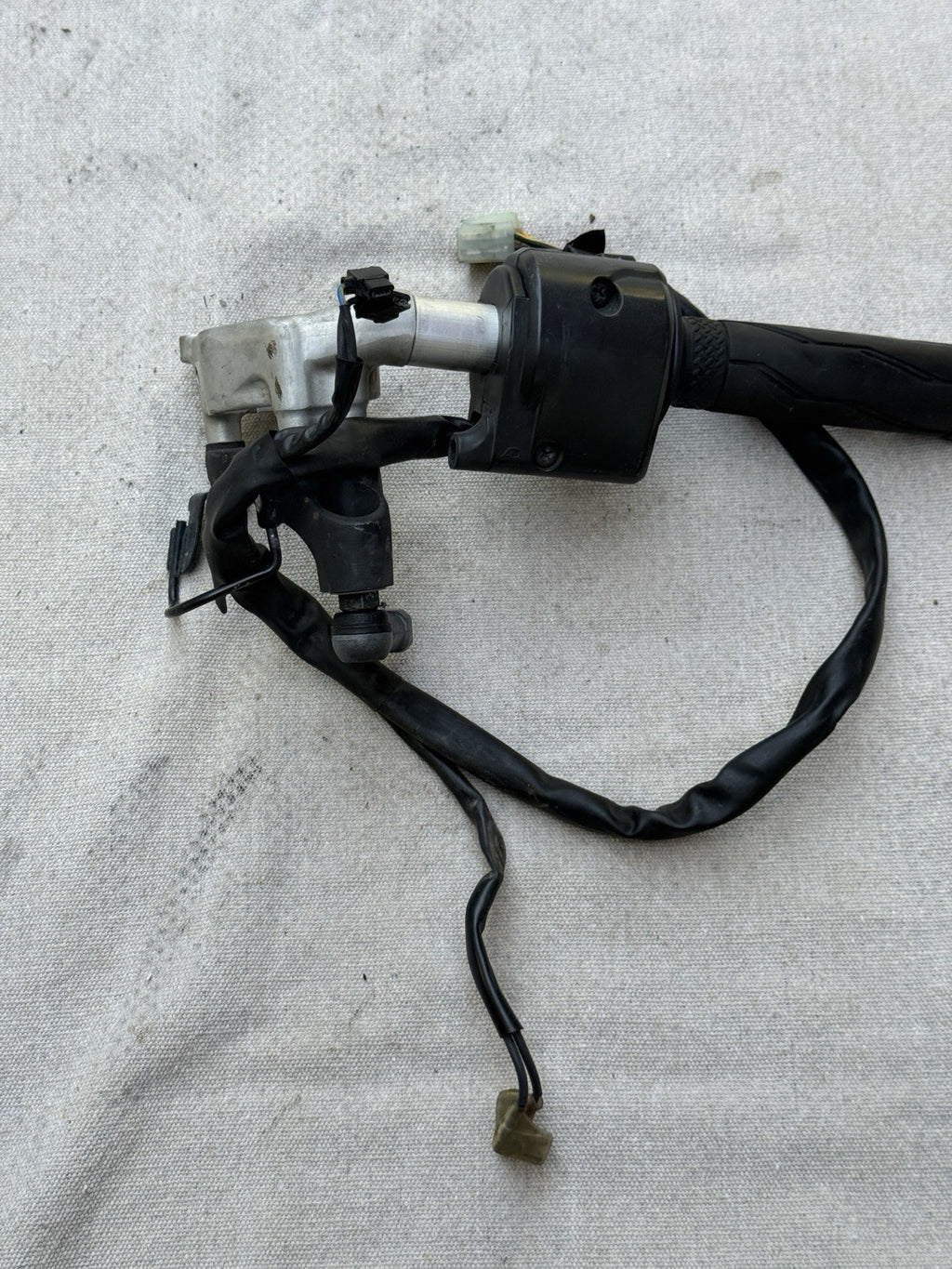 2007-2008 Yamaha YZF-R1 R1 OEM Left Clip-On Handle Bar Clutch Perch Lever 4C85