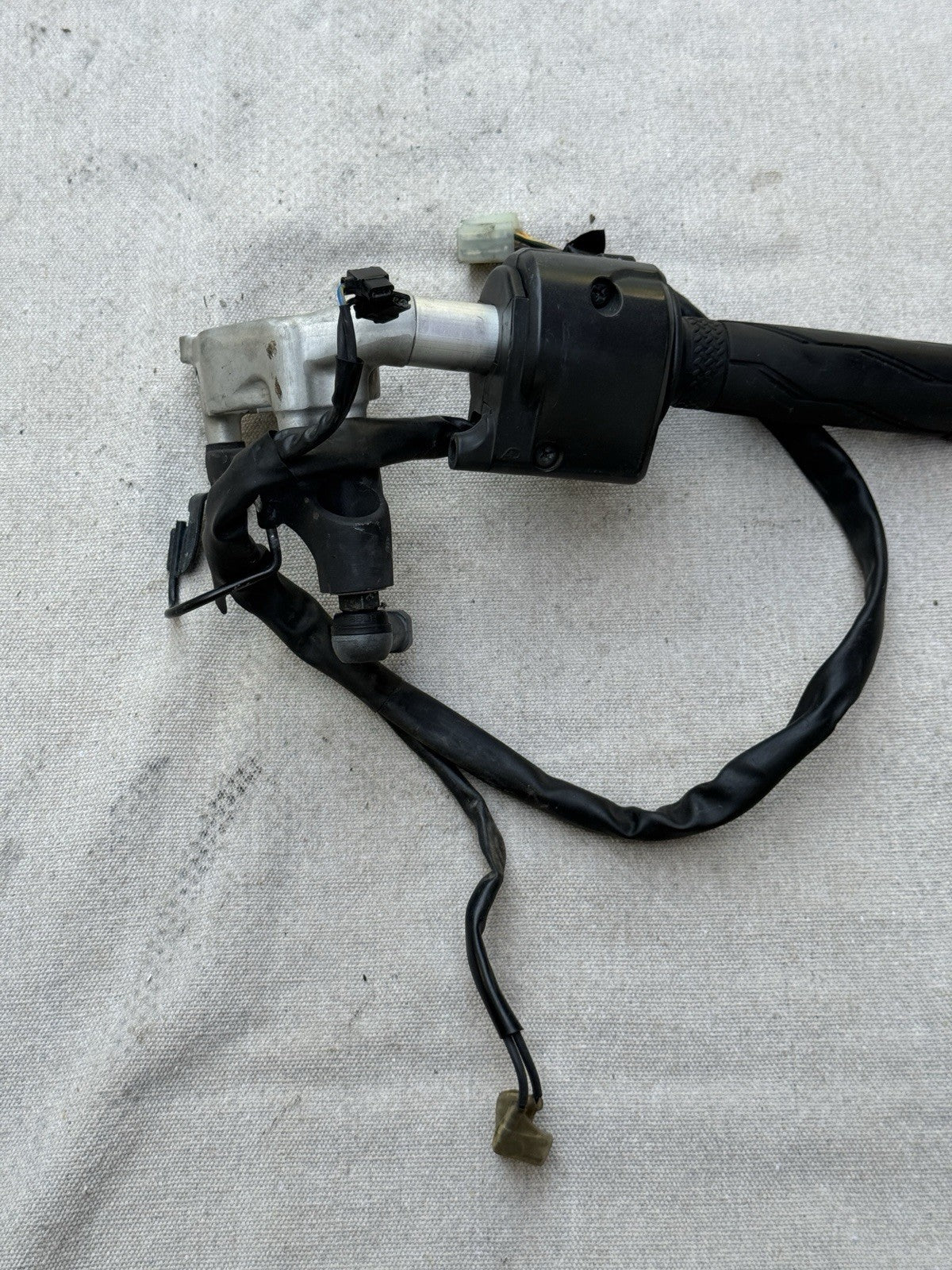 2007-2008 Yamaha YZF-R1 R1 OEM Left Clip-On Handle Bar Clutch Perch Lever 4C85