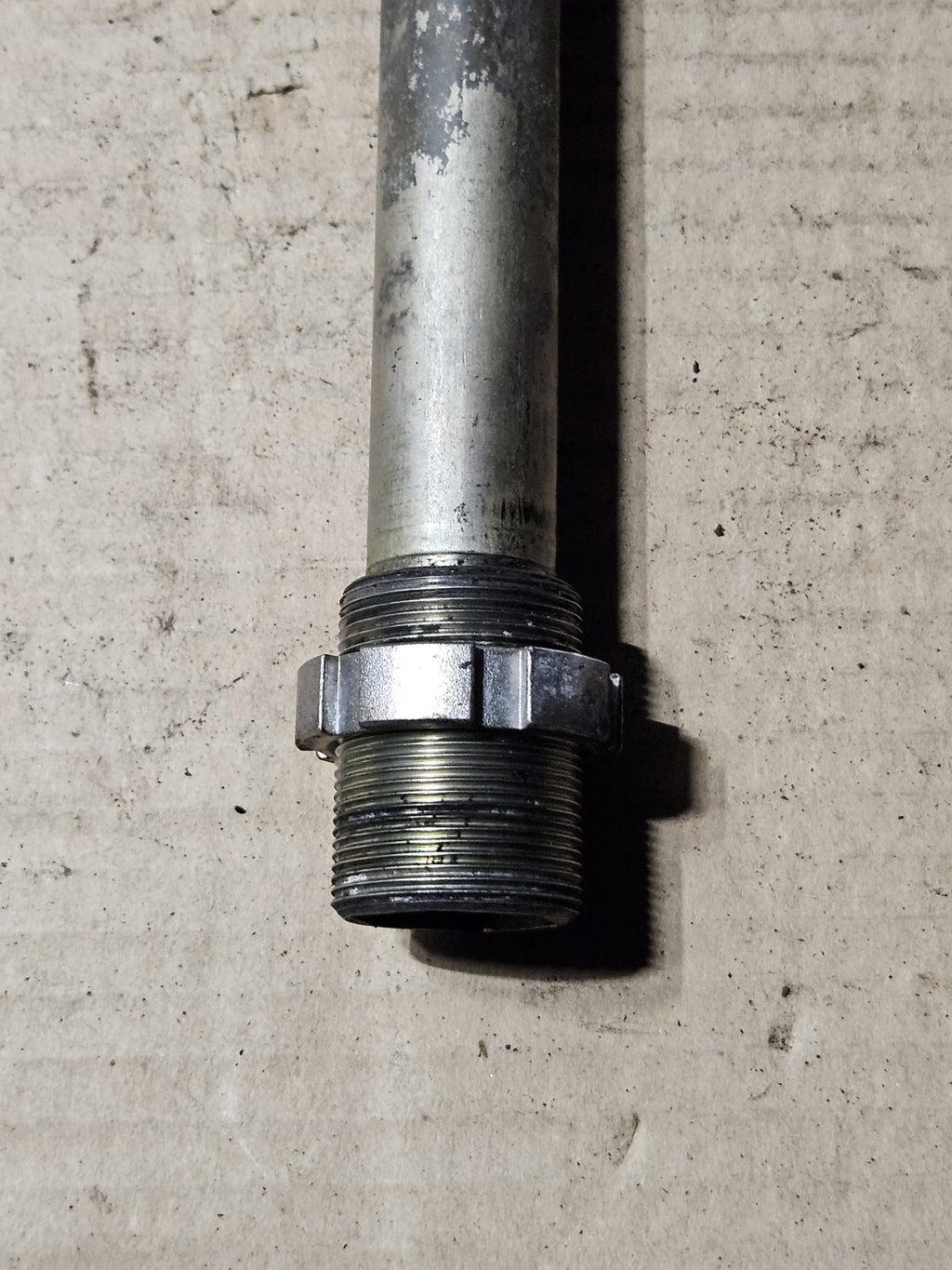 07-20 Yamaha YZF-R6 R6 OEM Rear Swingarm Pivot Bolt Shaft Axle 2C0-22141-10-002
