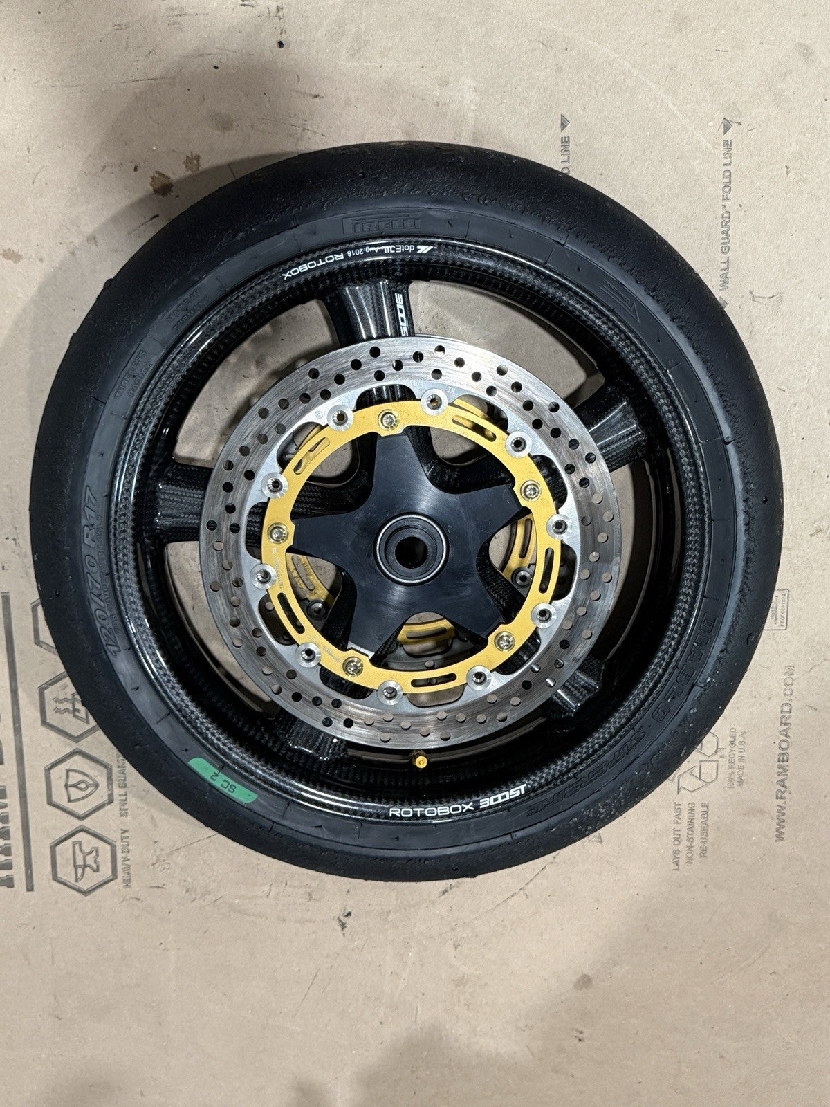 Rotobox Boost Carbon Wheels Set Front Rear 17x3.5 17x6 2010-2019 BMW S1000RR HP4