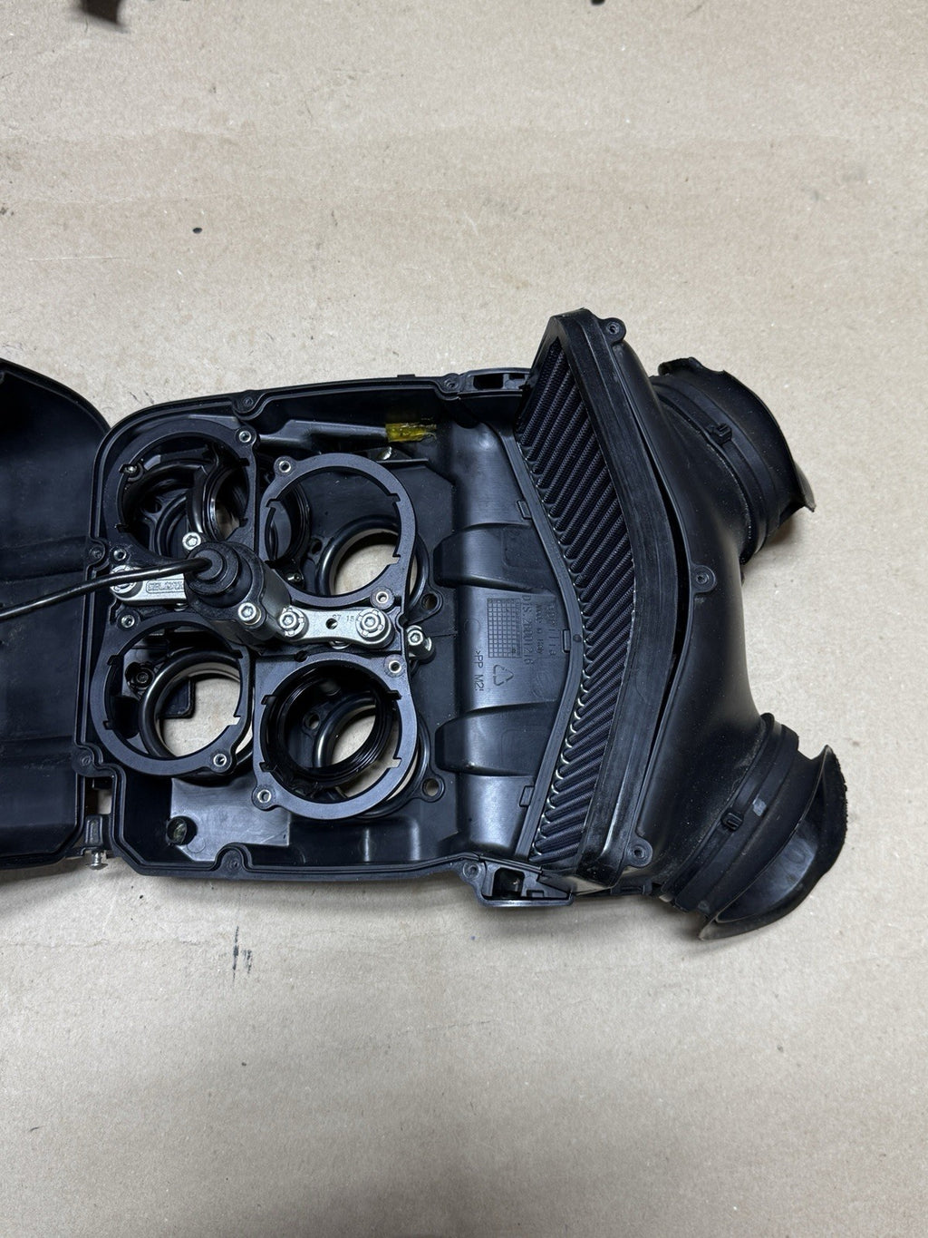 2015-2018 Aprilia RSV4 RR RF OEM Air Box Intake Airbox Assembly Complete