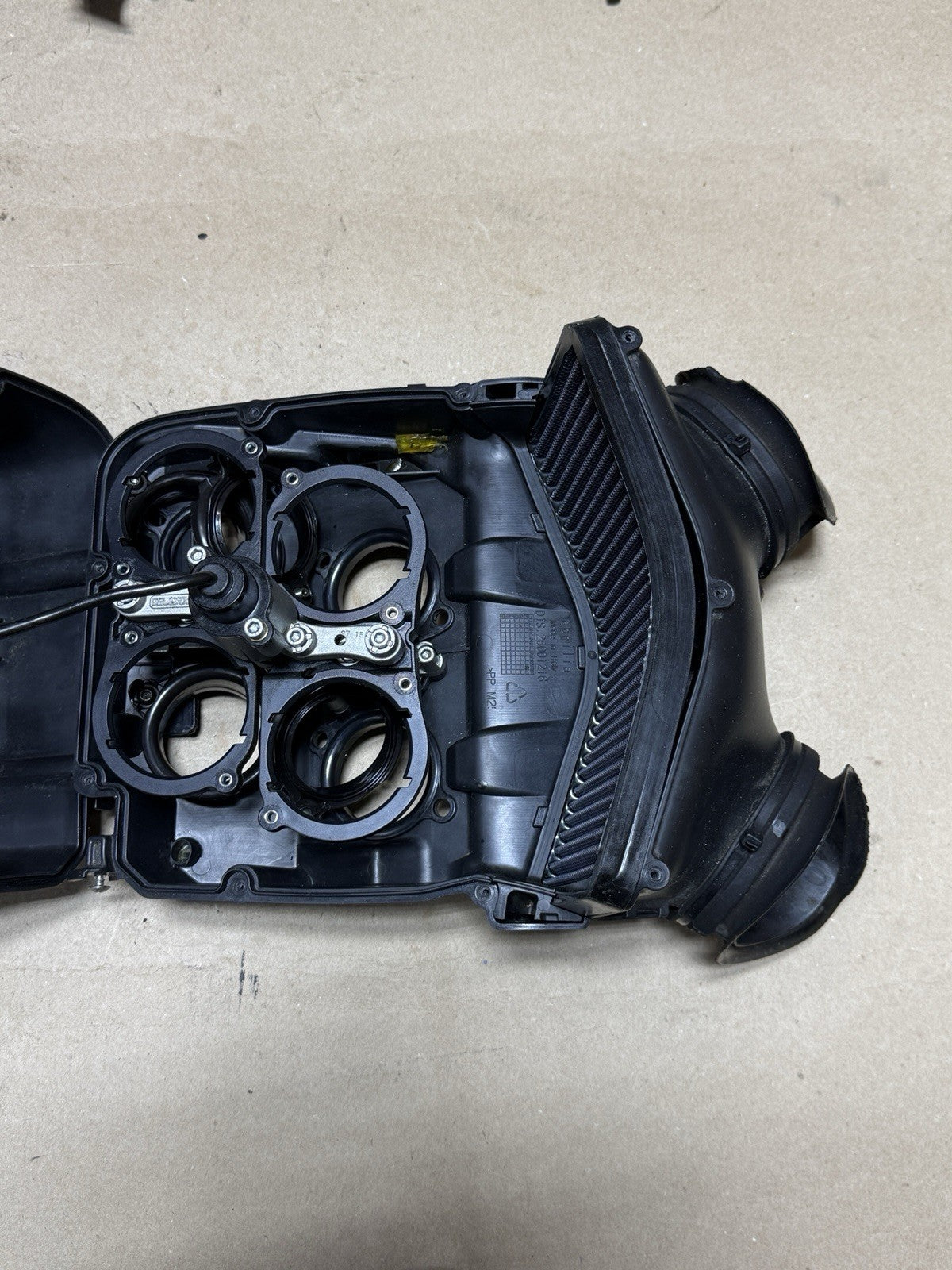 2015-2018 Aprilia RSV4 RR RF OEM Air Box Intake Airbox Assembly Complete