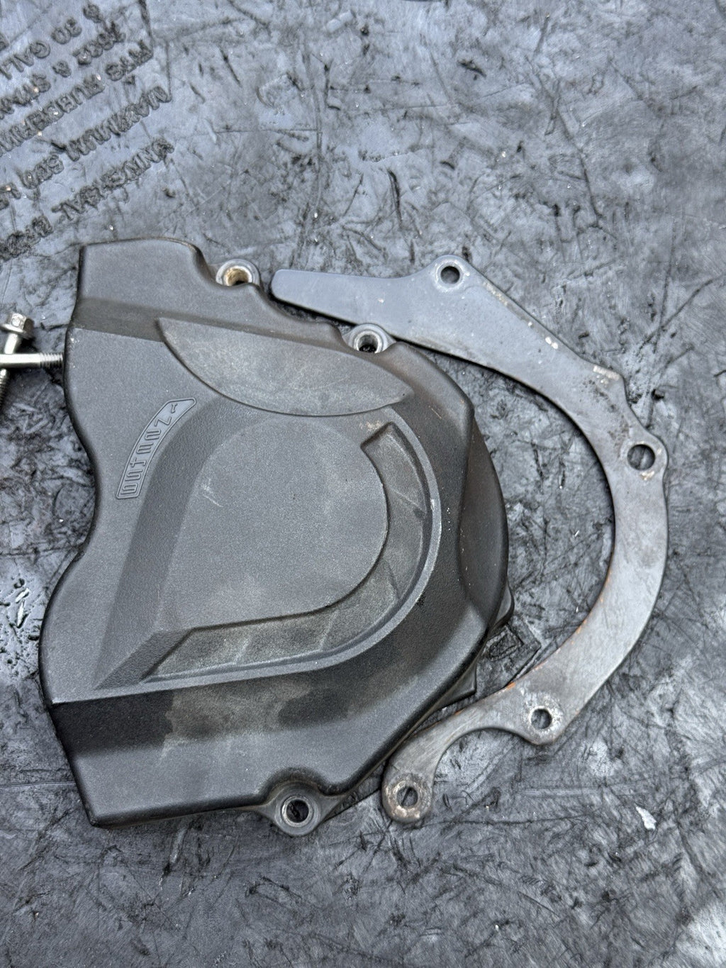 2011-2015 Kawasaki Ninja ZX10R OEM Front Sprocket Cover Chain Case Guard Guide1