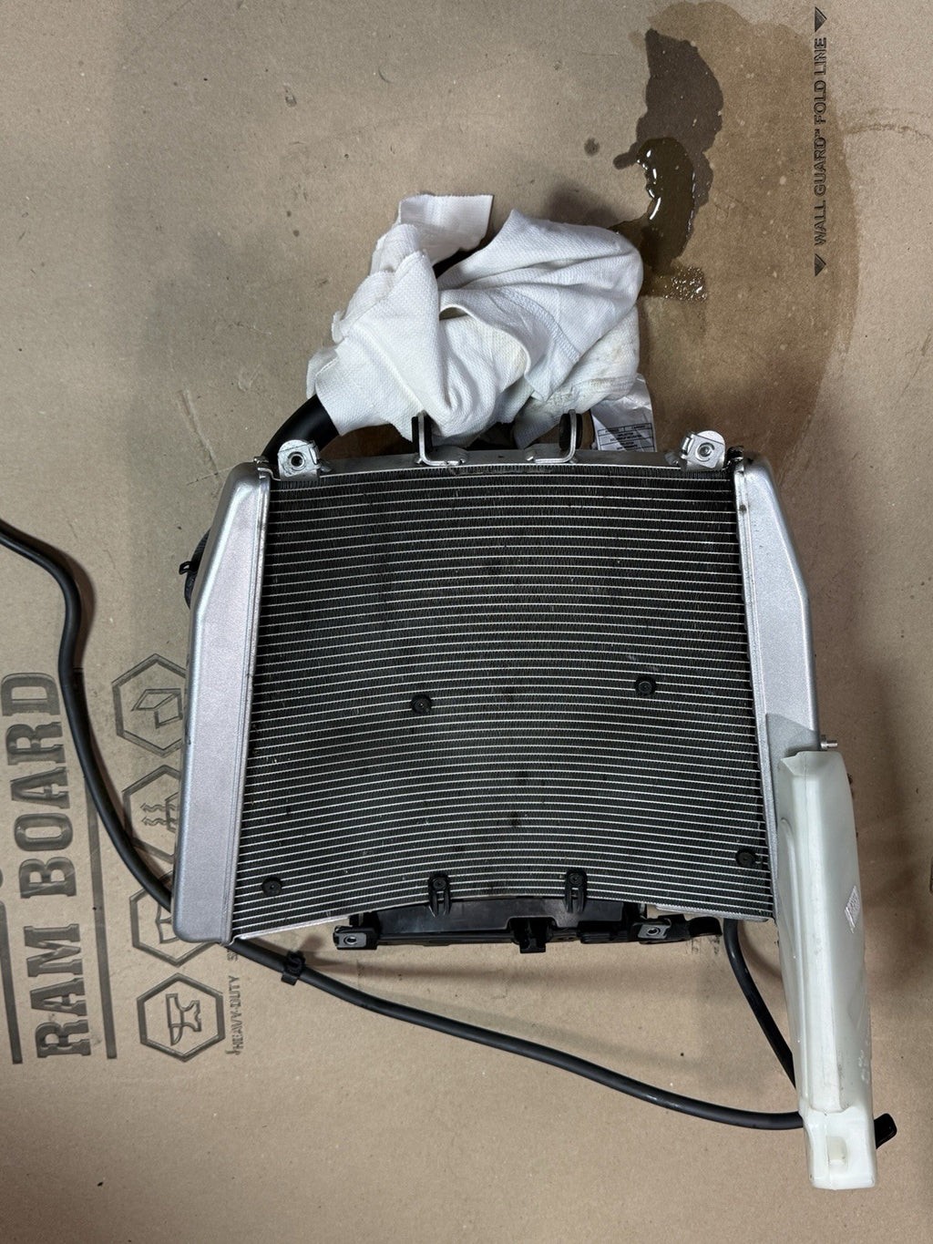 21-24 Aprilia RSV4 OEM Engine Radiator Motor Cooling Radiator Fan Left Right Set