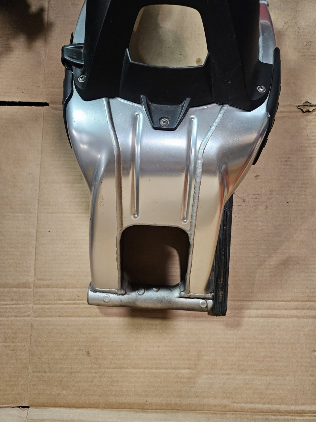 2010-2014 BMW S1000RR OEM Rear Swingarm w/ Chain Mud Guards