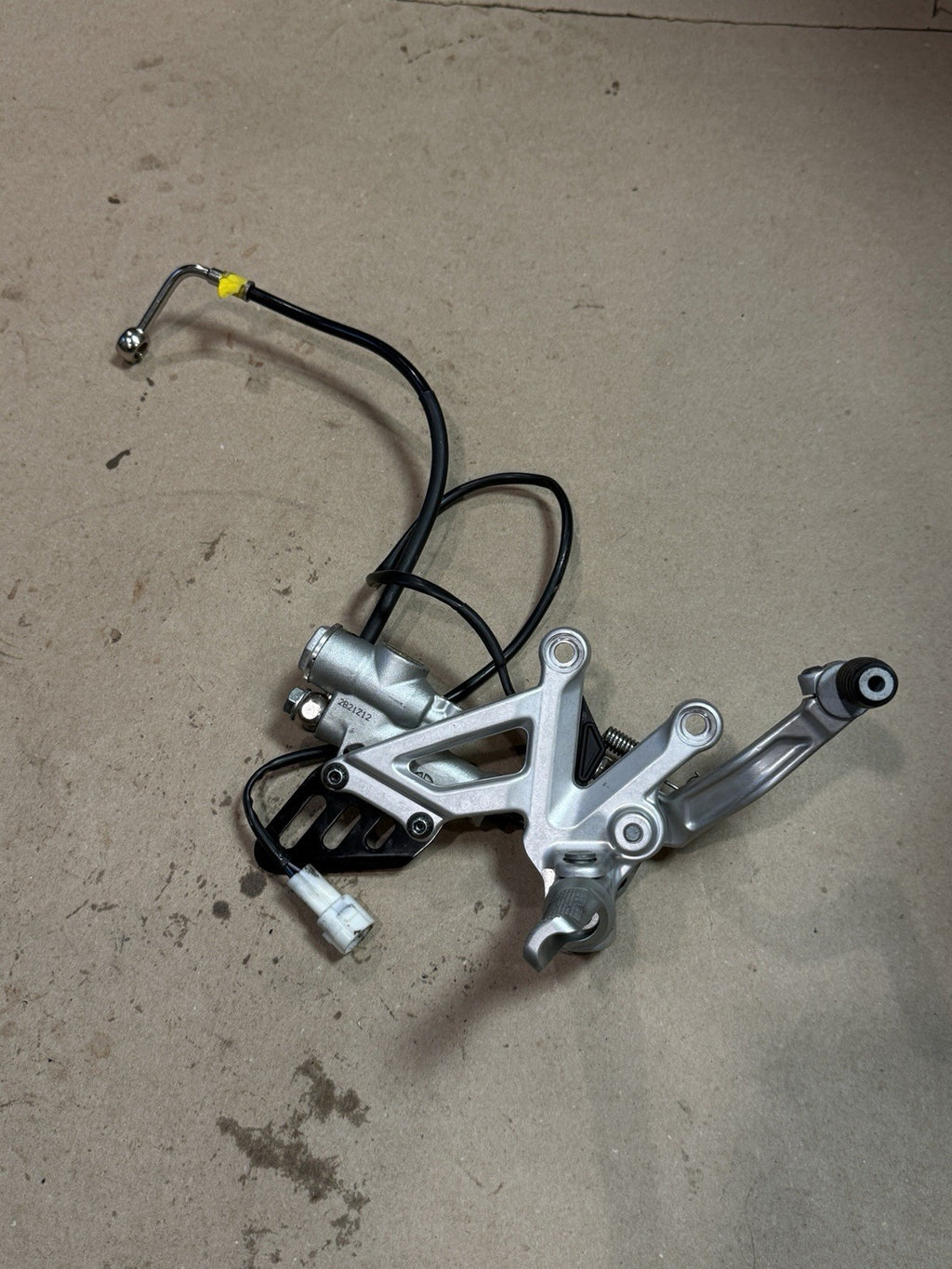 21-24 Aprilia RSV4 1100 OEM Rear Brembo Brake Master Cylinder Lever Genuine OEM