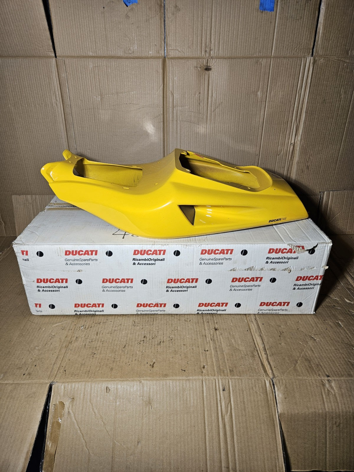 1999-2002 Ducati 748 Yellow Bi-Posto Rear Tail Fairing Seat Cowl Tailpiece OEM0
