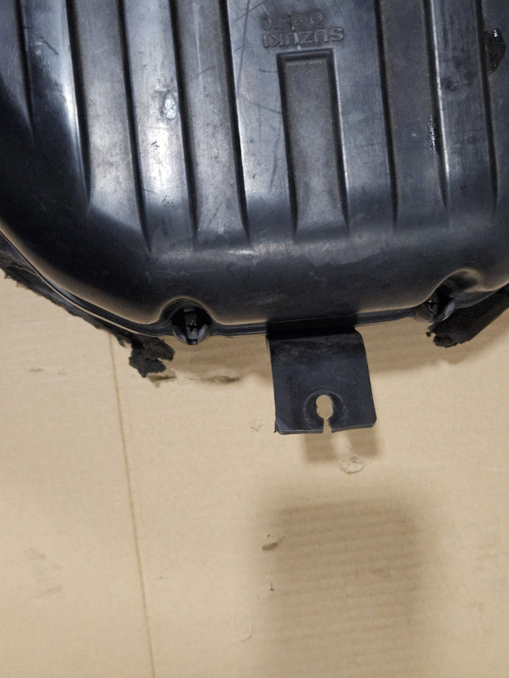 01-03 Suzuki GSXR750 GENUINE OEM Intake Airbox Air Box Filter Cleaner Assembly