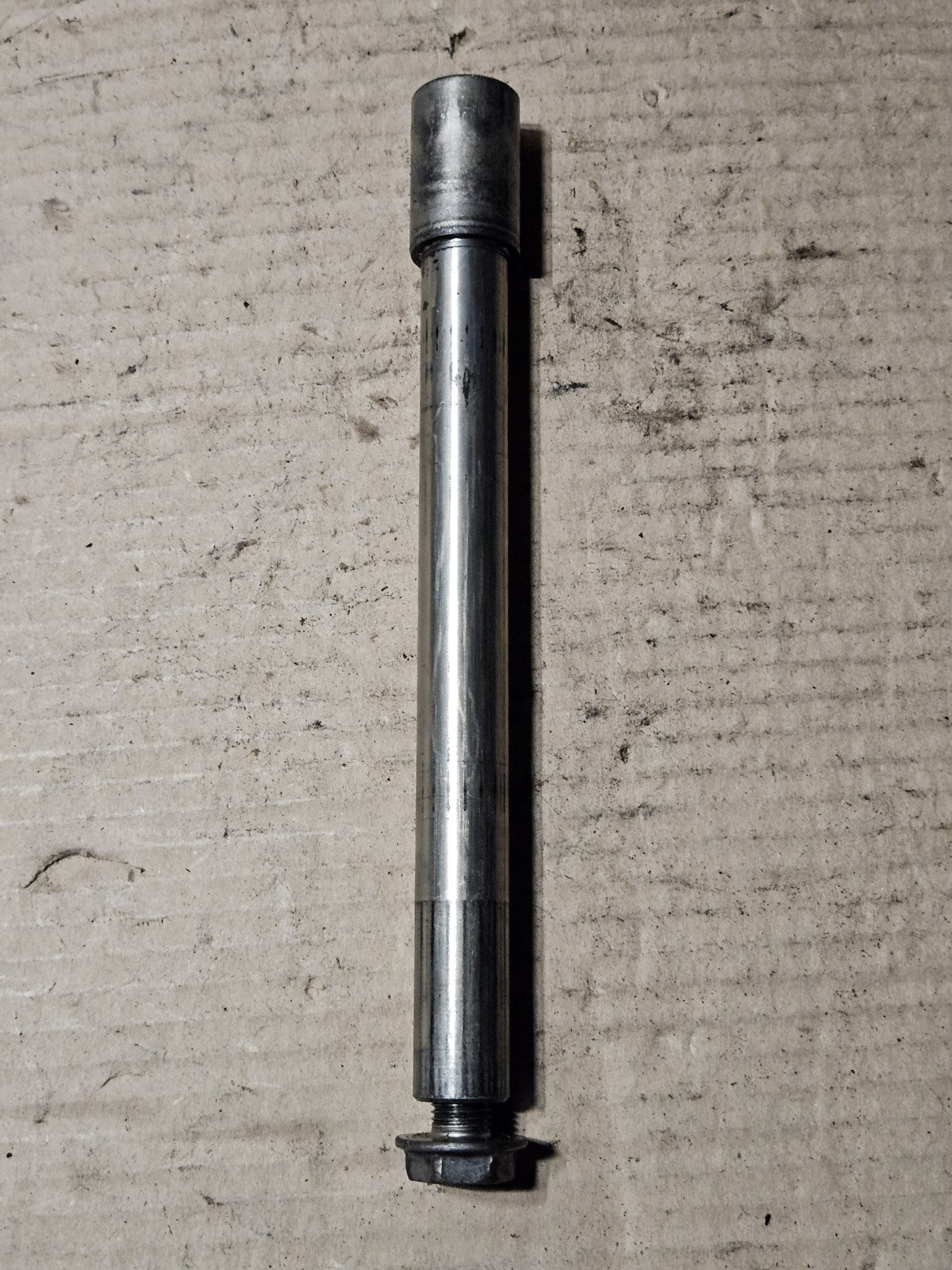 2005-2016 Yamaha YZF-R6 2002-2014 R1 OEM Front Wheel Axle Shaft 2C0-25181-00-000