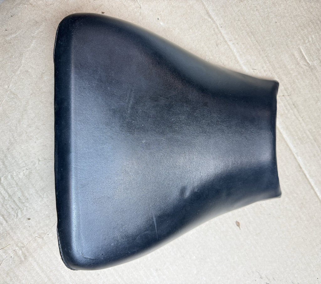 04-07 2006 Honda CBR1000RR OEM Front Rider Driver Seat Saddle Pad