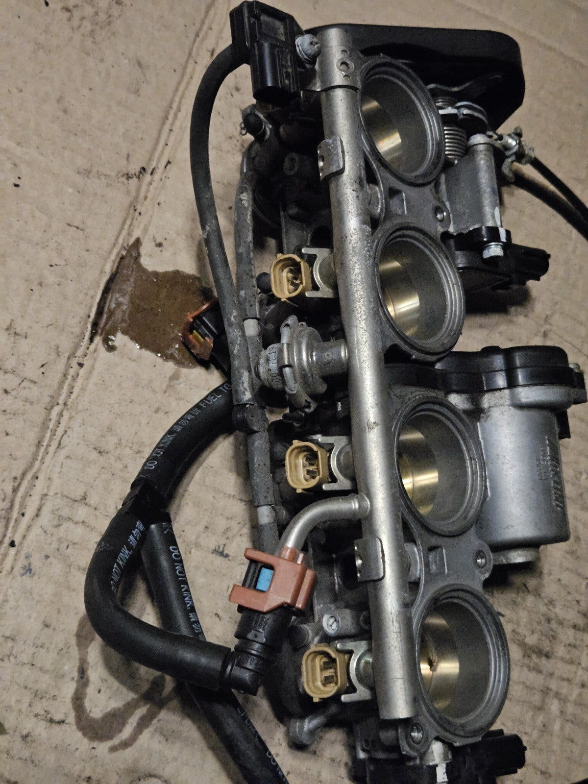 2008-2016 Yamaha YZF-R6 R6 OEM Throttle Bodies Fuel Injectors 13S-13750-00-0012