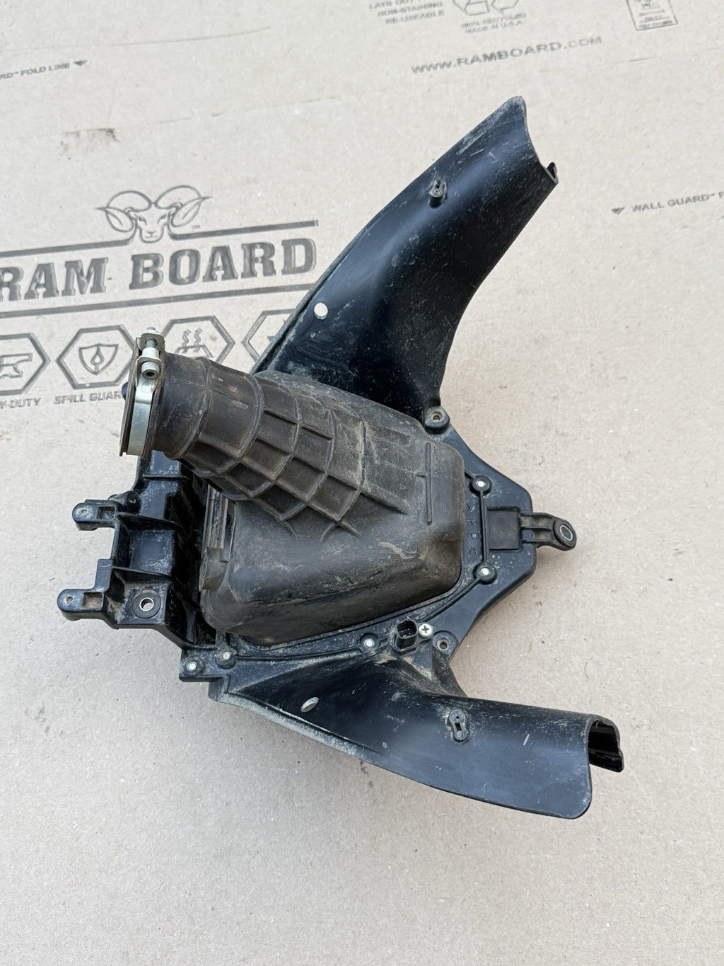 18-22 2021 Yamaha YZ450F OEM Airbox Air Filter Box Assembly Intake System